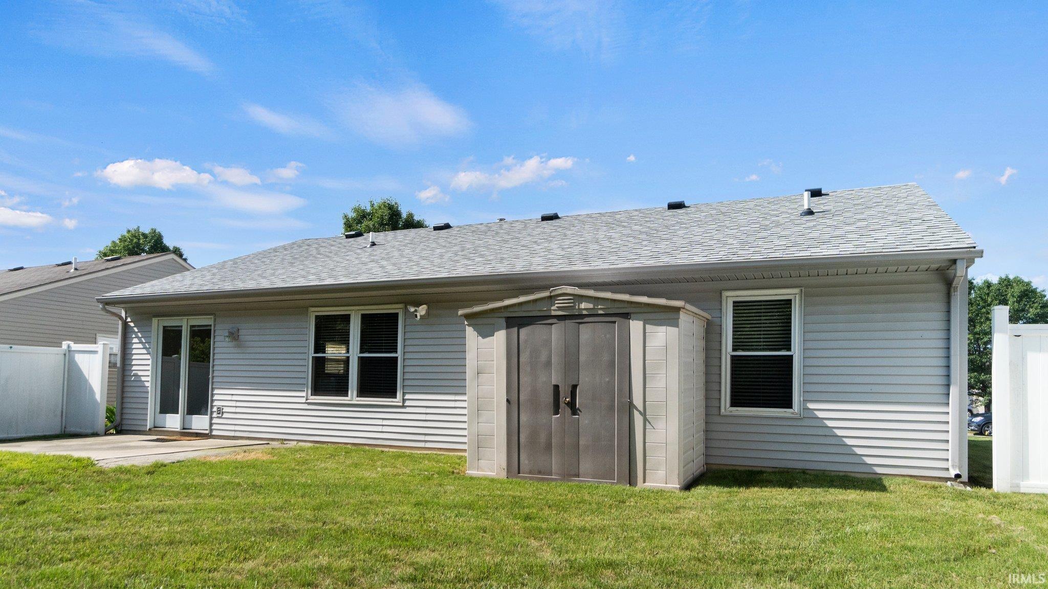 10649 Graystone