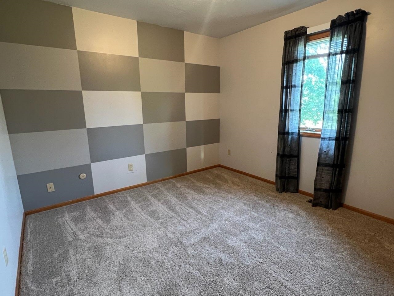 5101 Holly Oak