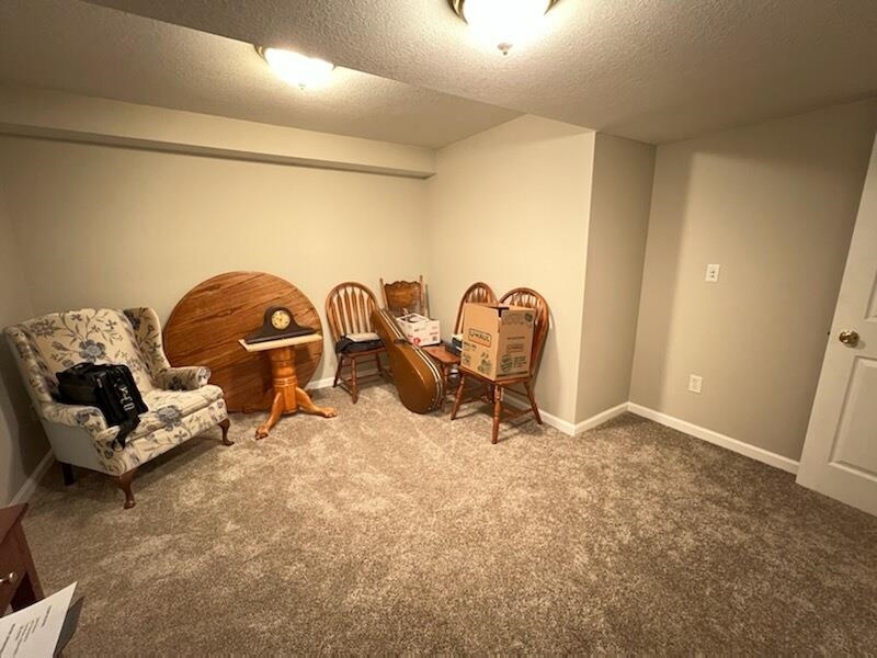 5101 Holly Oak