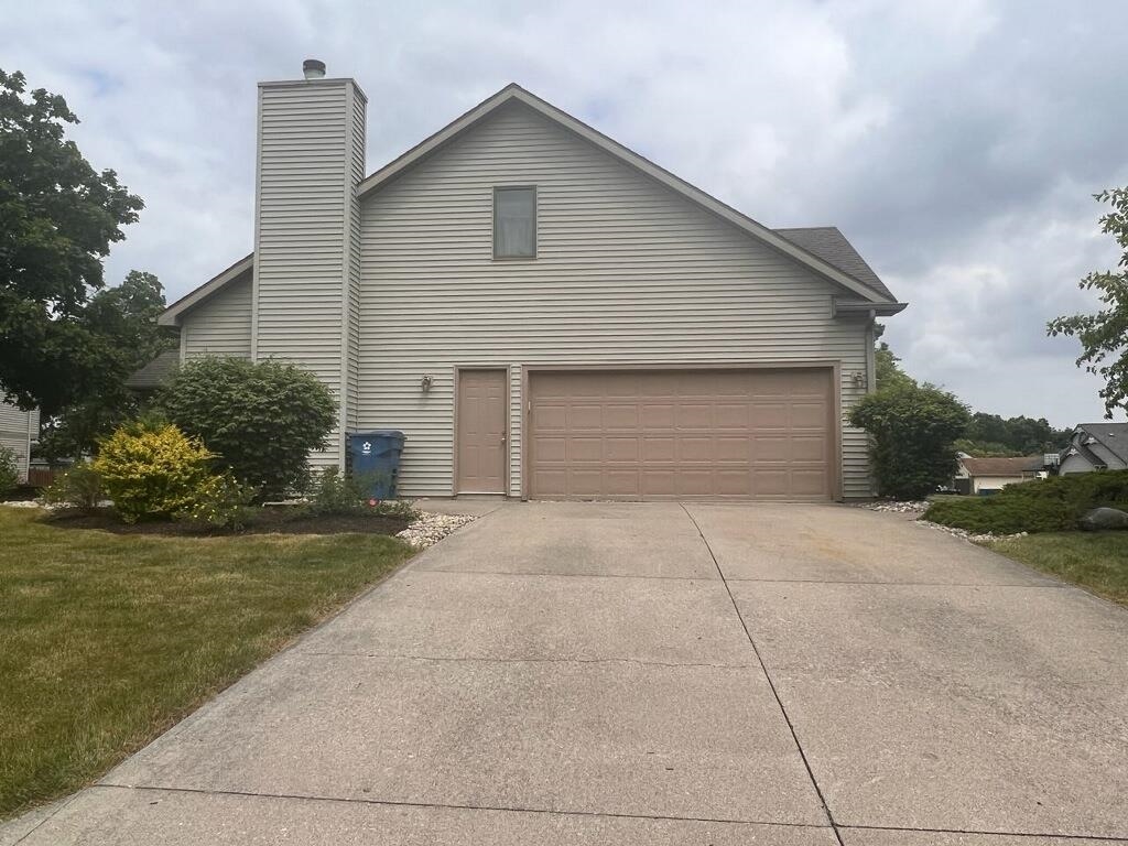 5101 Holly Oak