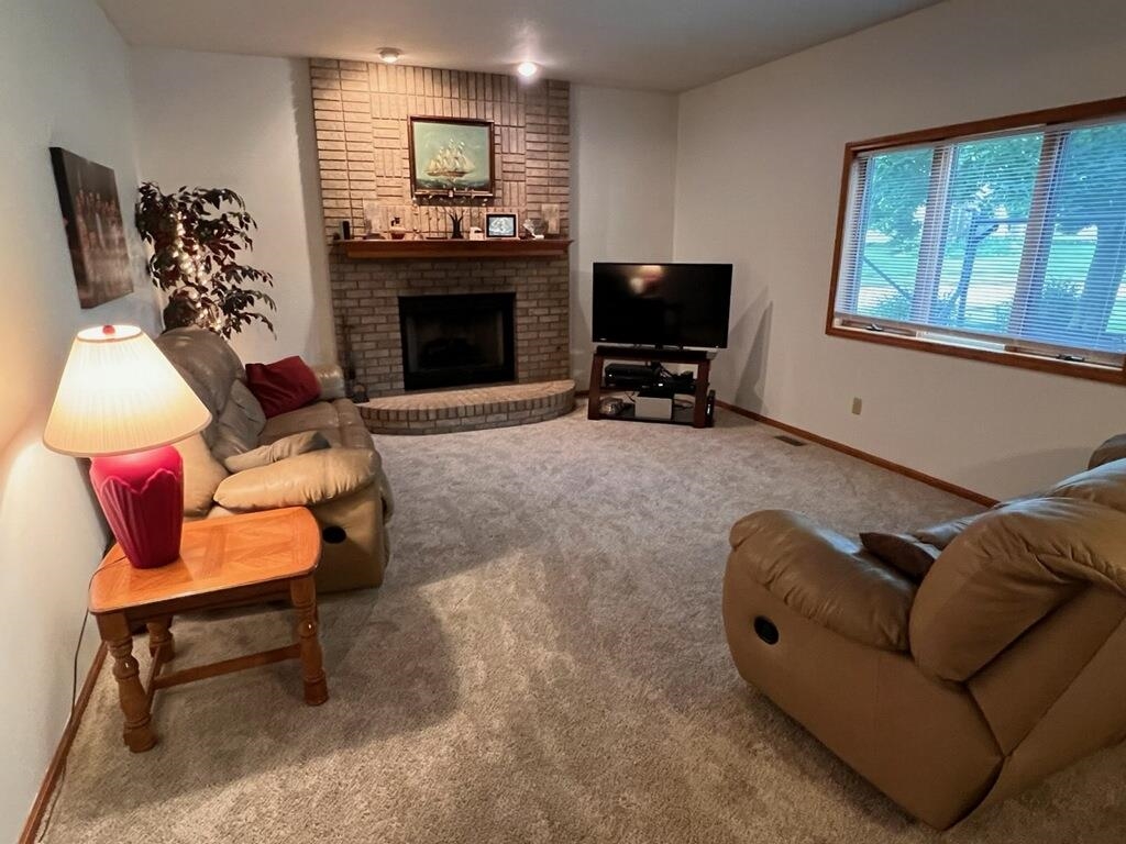5101 Holly Oak