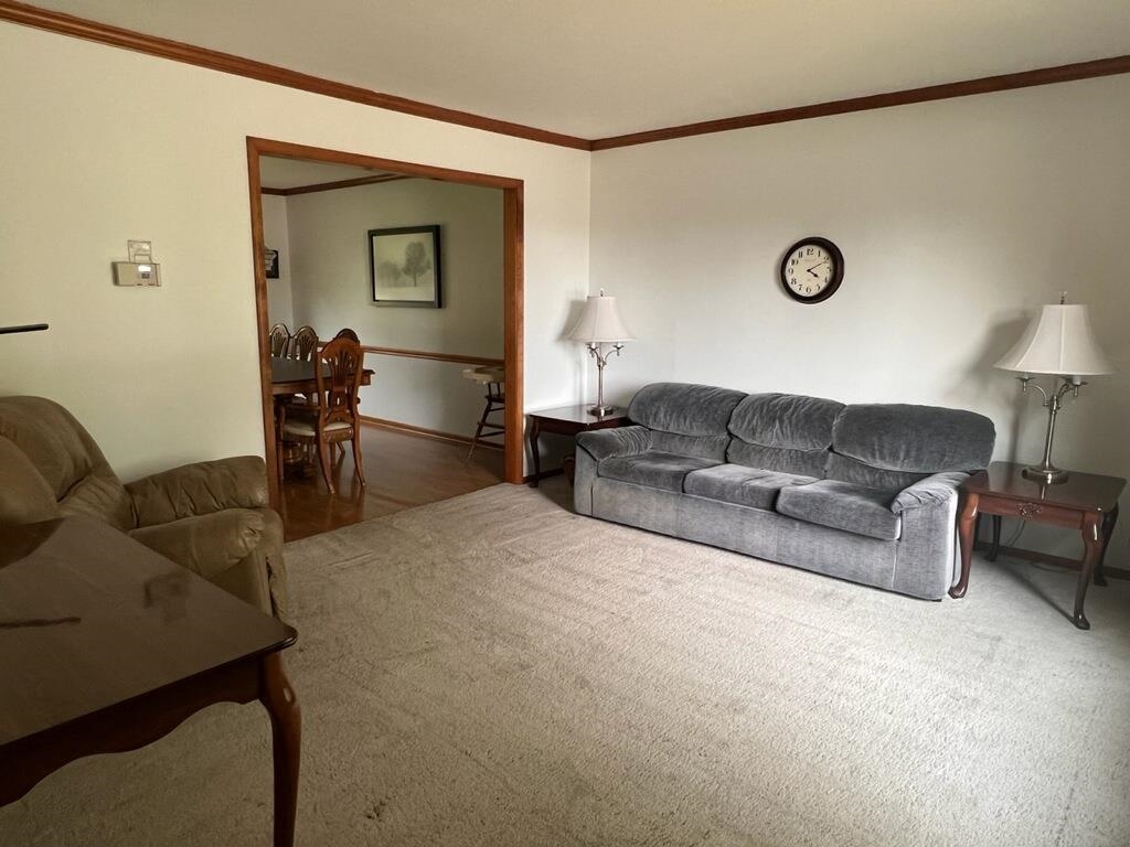 5101 Holly Oak