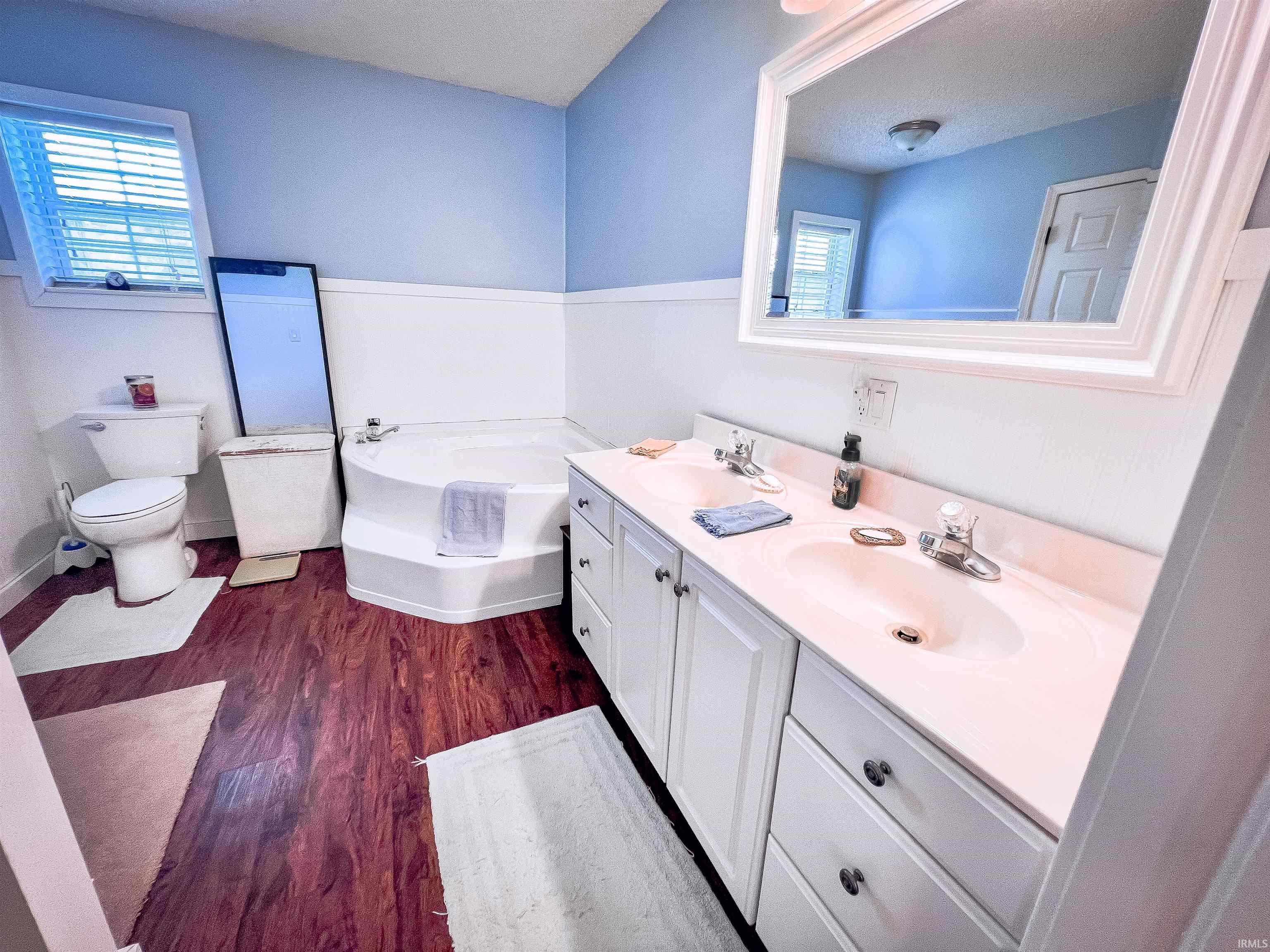 12350 Creek Bend