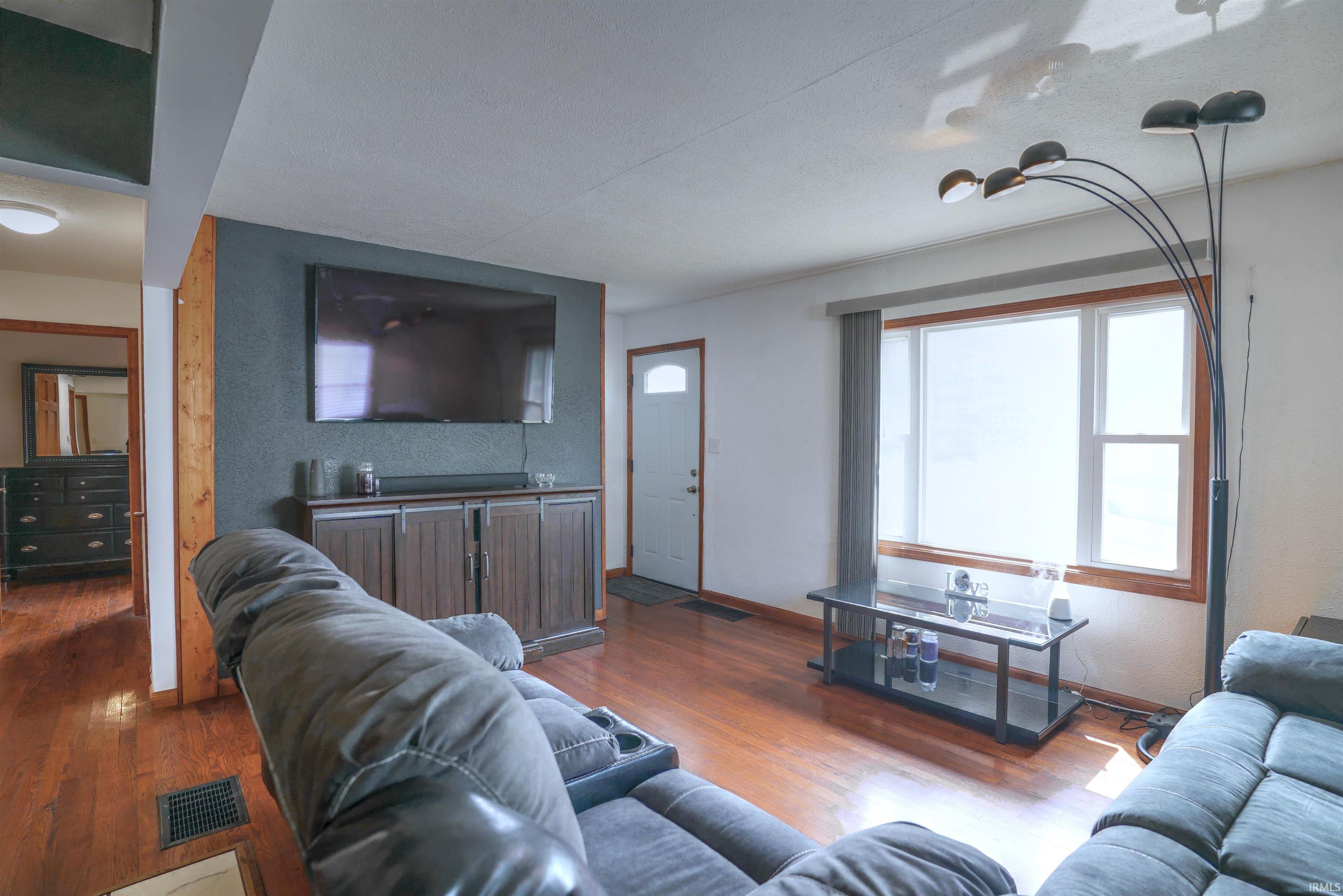 216 Walton