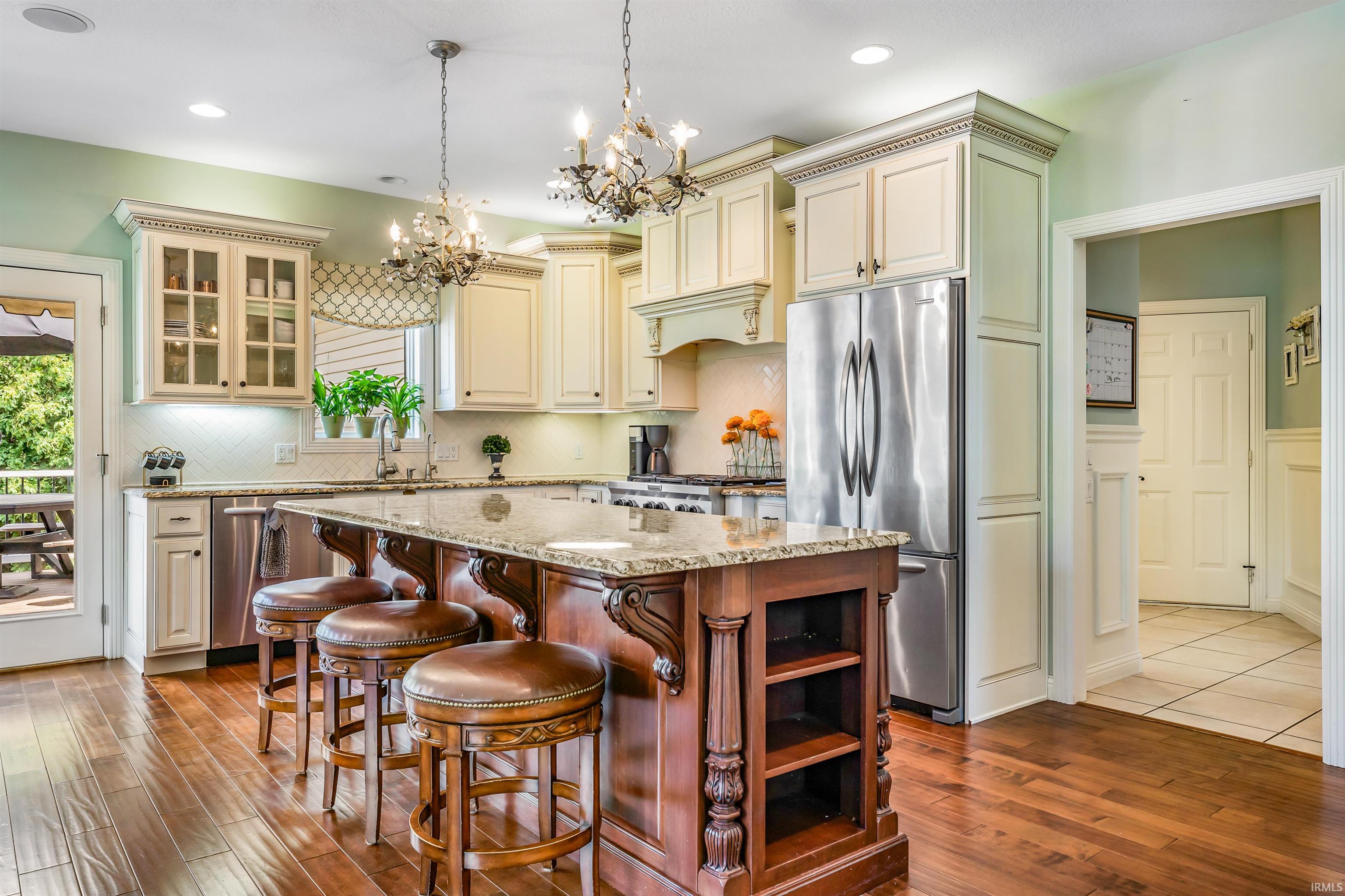 2730 Covington Manor