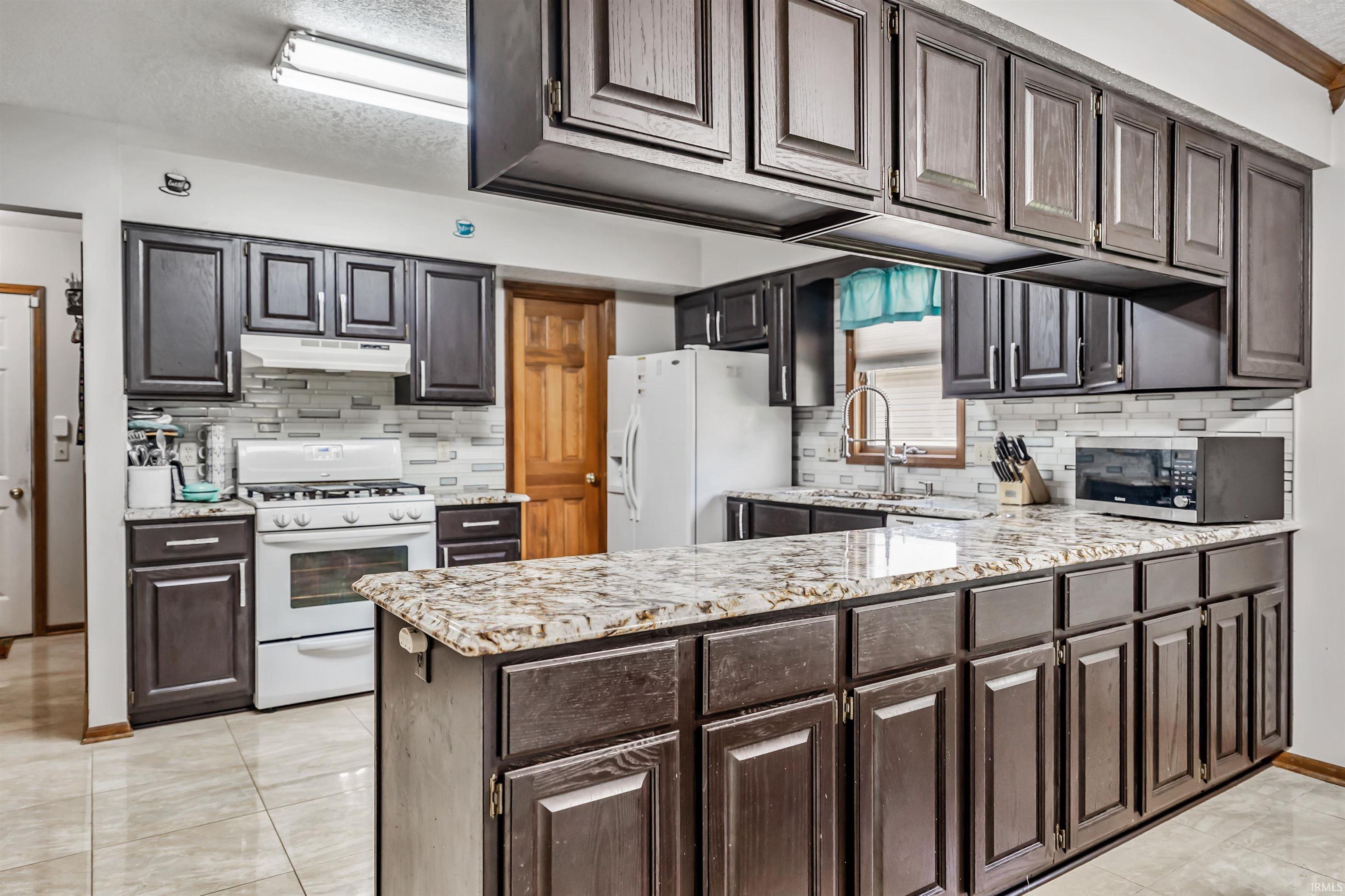 7914 Wind Ridge