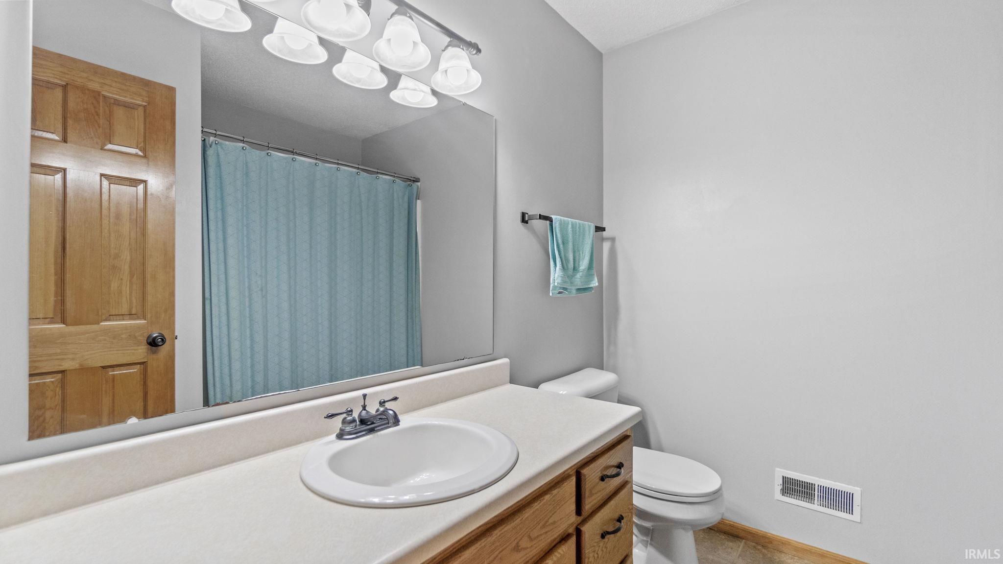 10724 Middleford