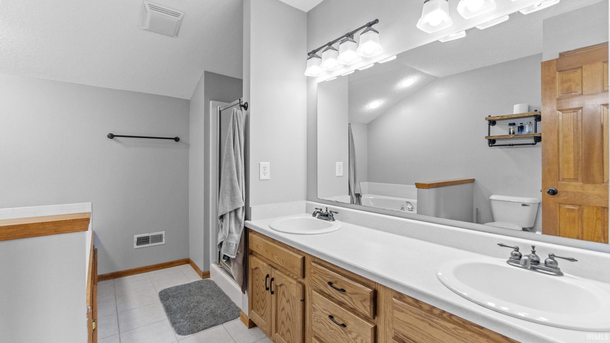 10724 Middleford