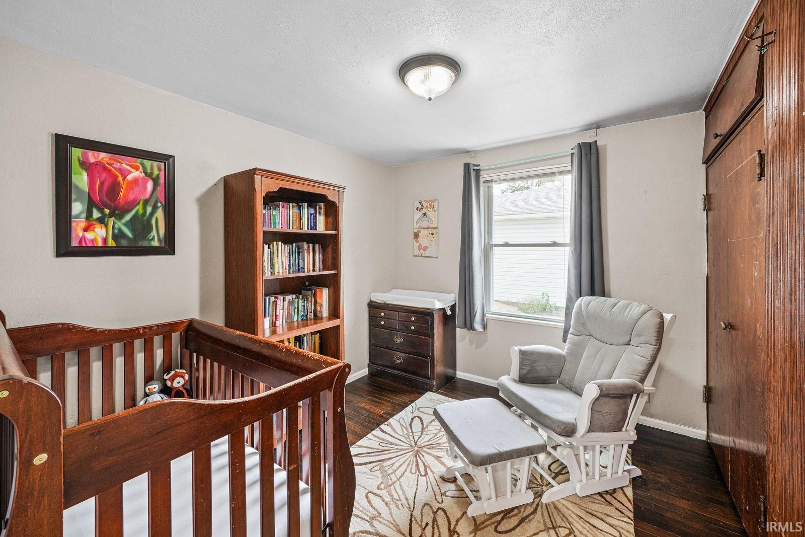 1148 Lasalle