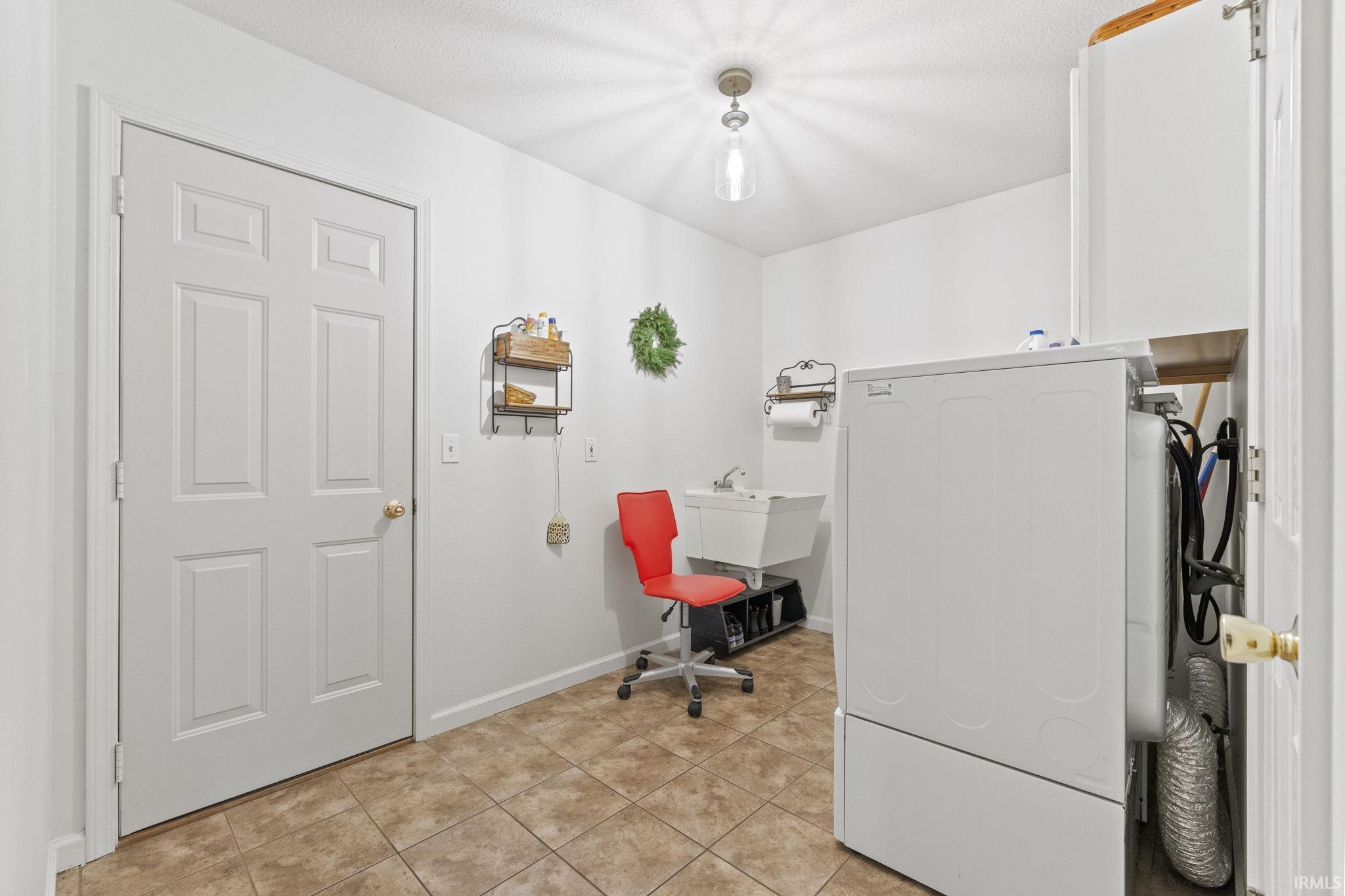 1441 Anderson