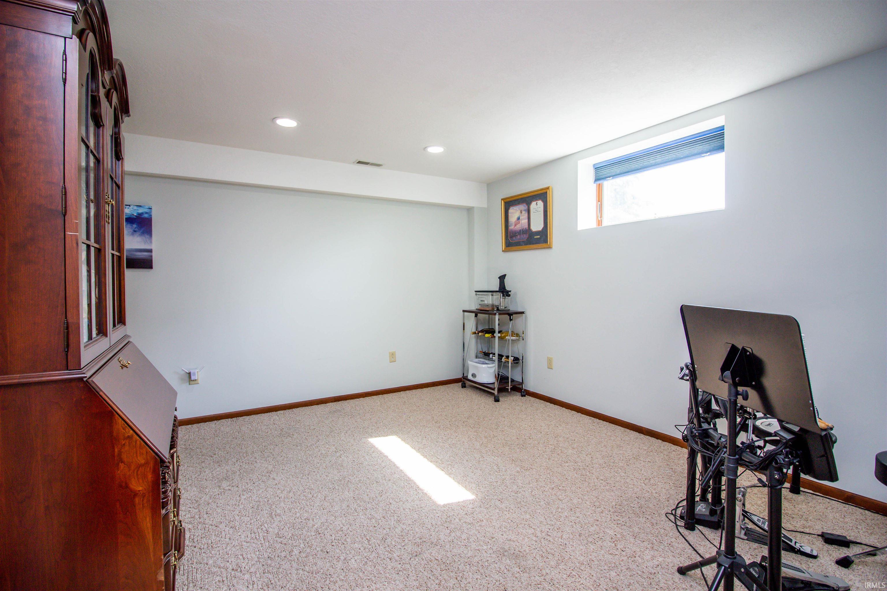7740 Fibia Place-92