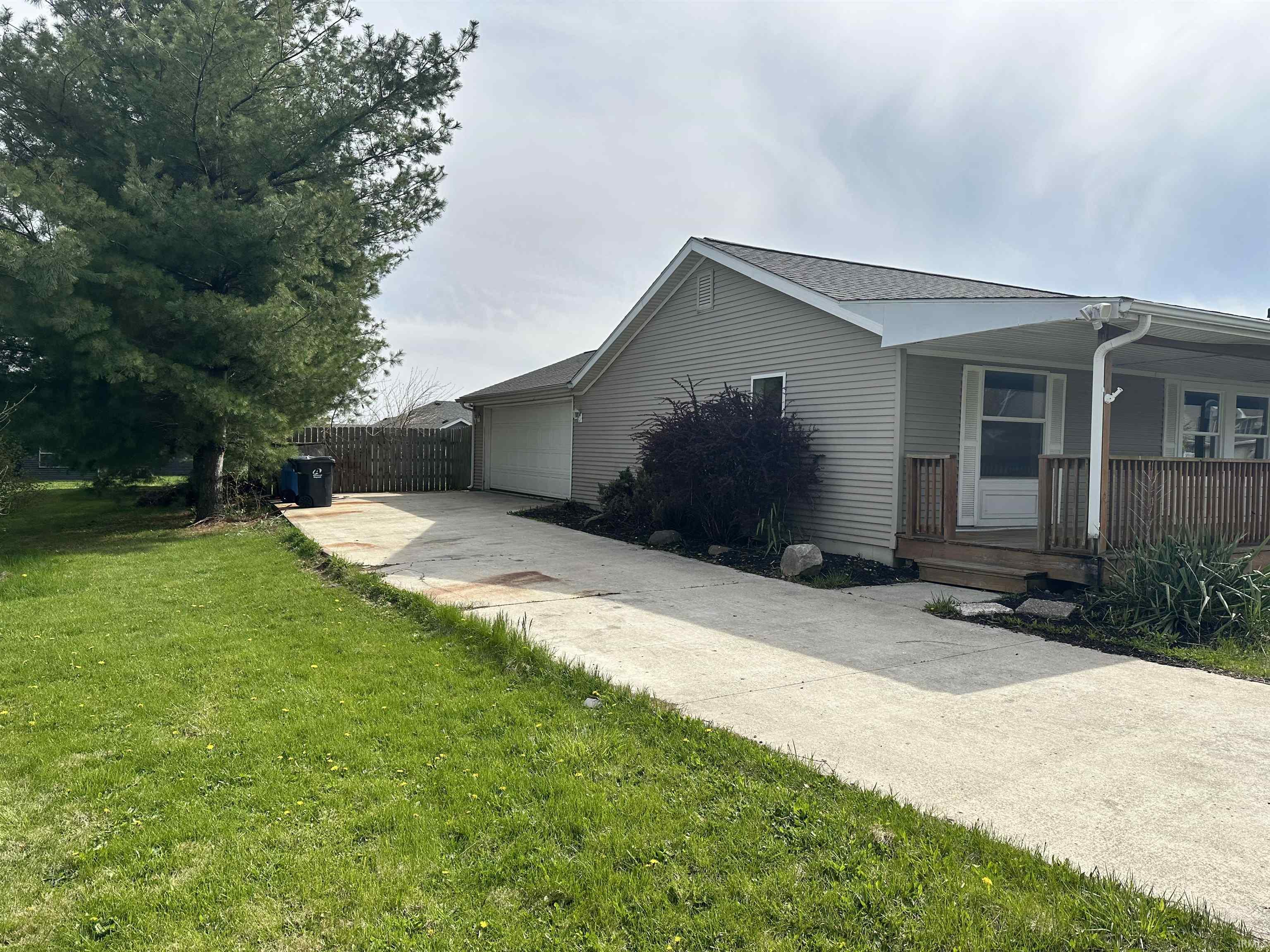 313 Weston