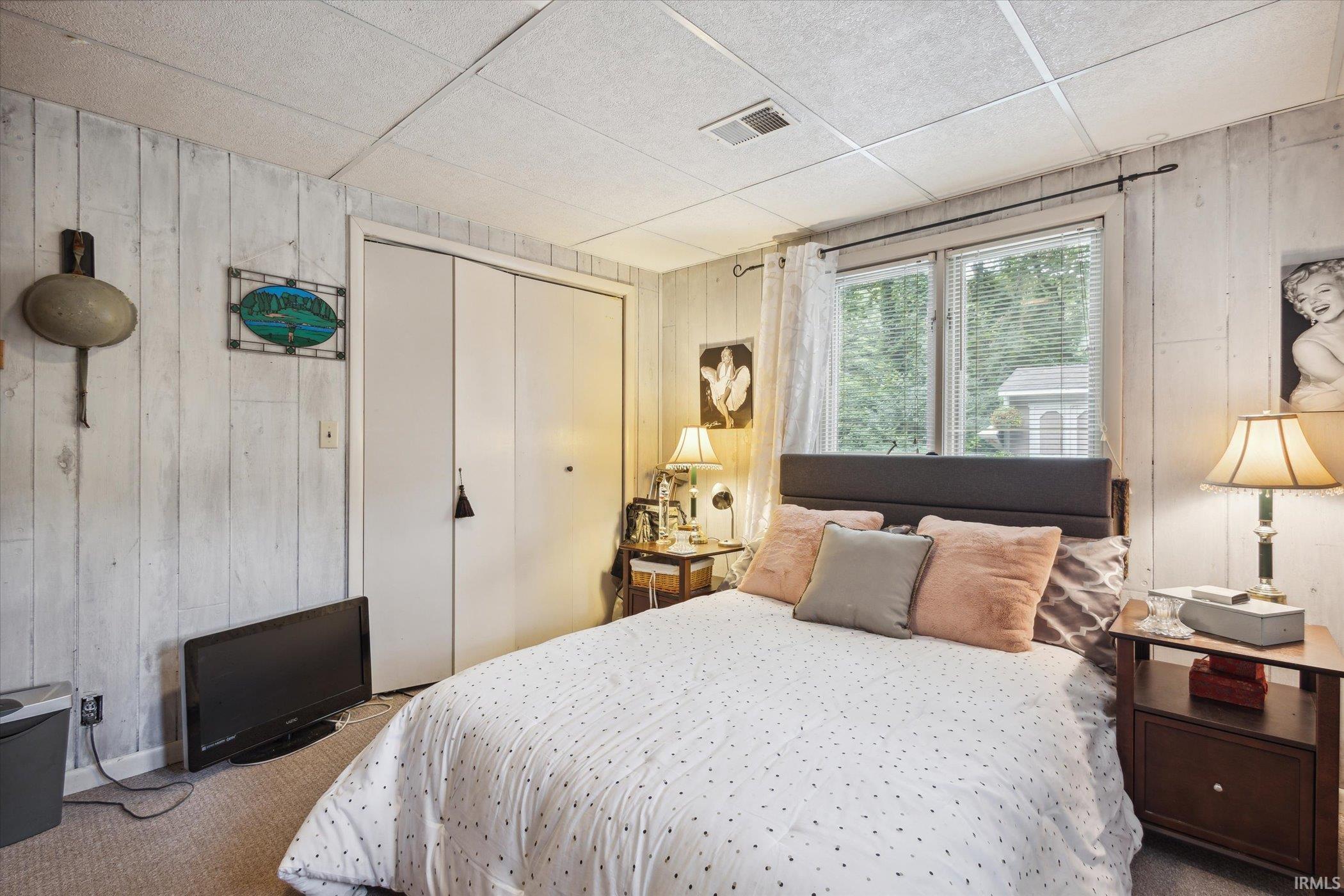 104 Woodview
