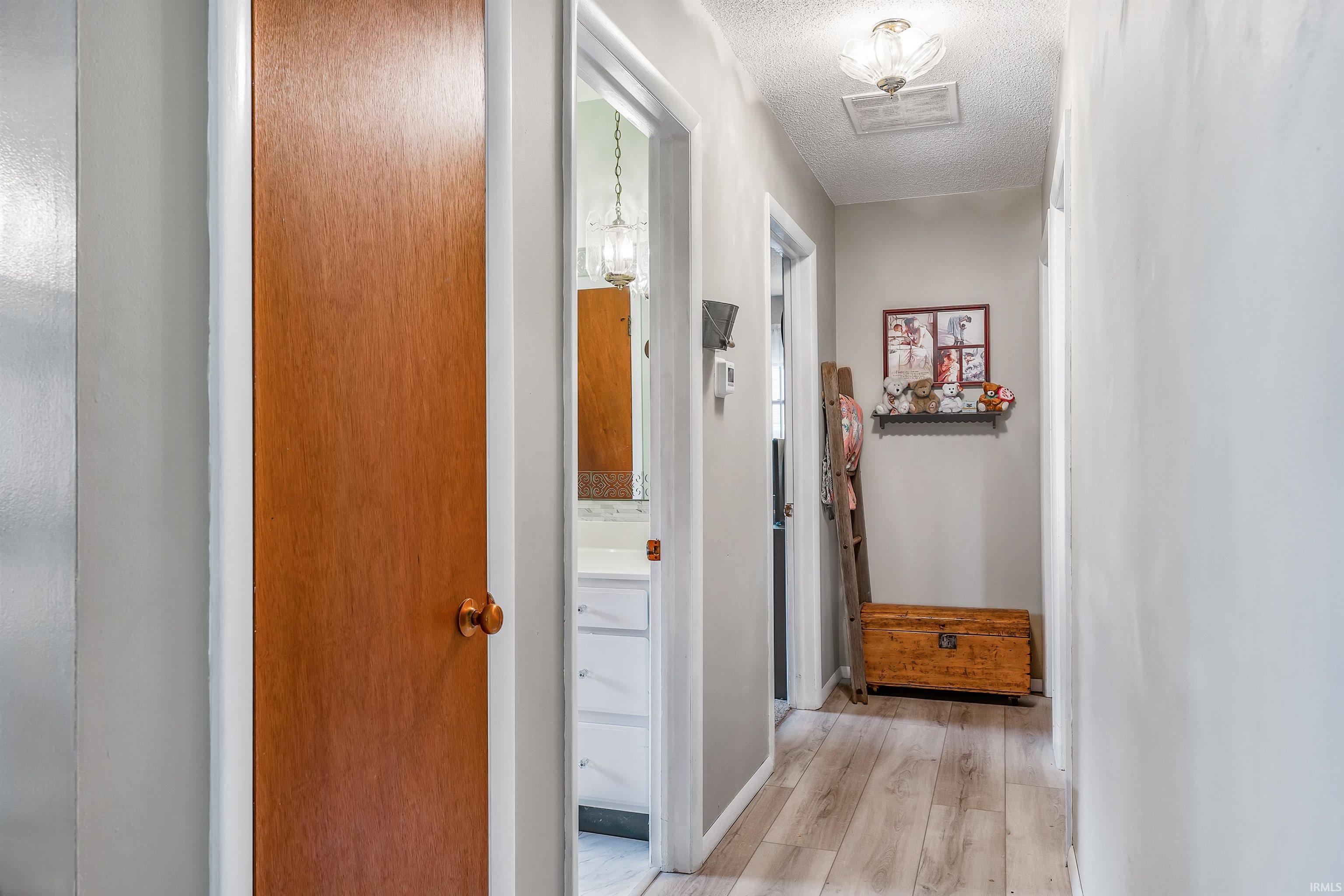 3702 Kirkfield