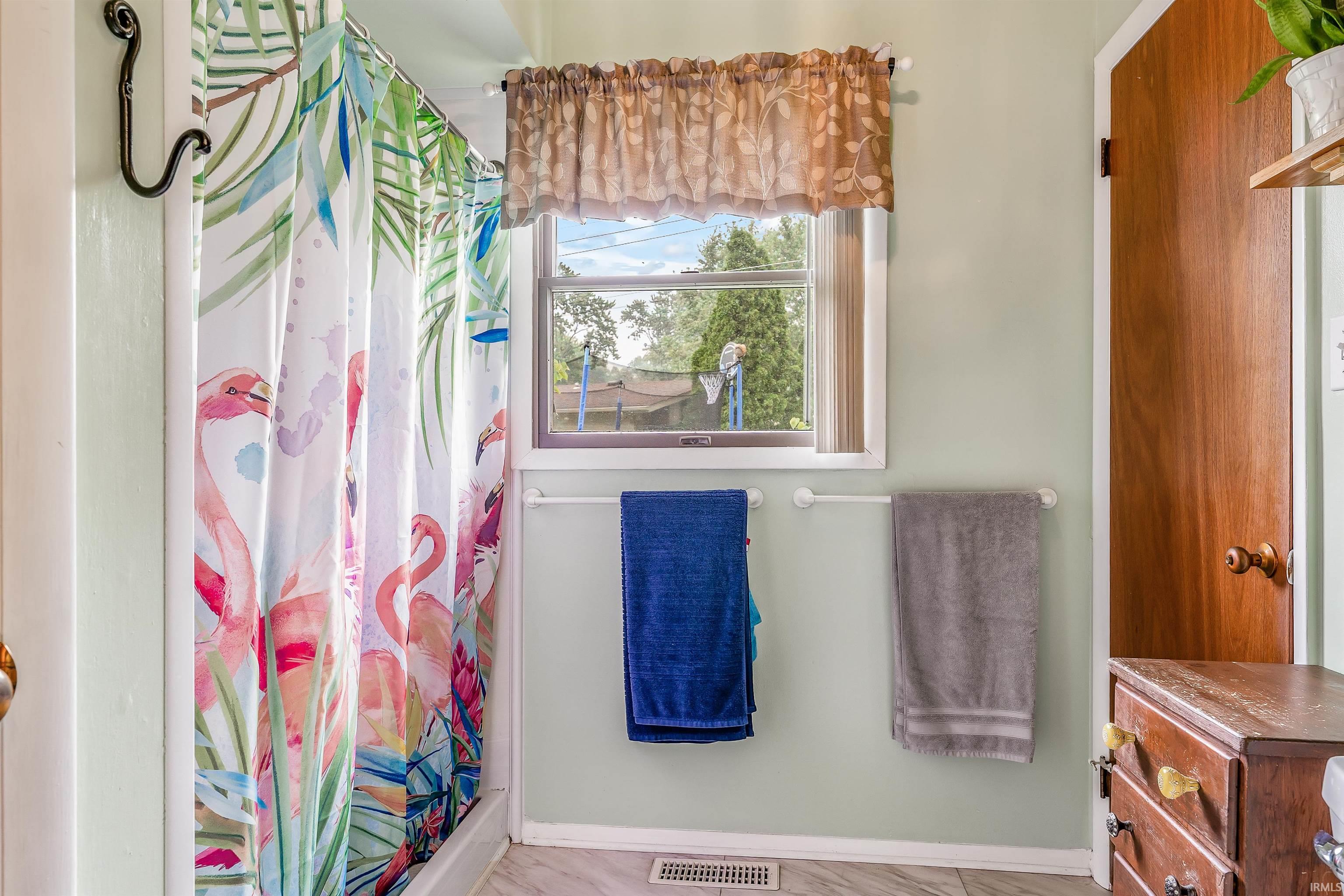 3702 Kirkfield