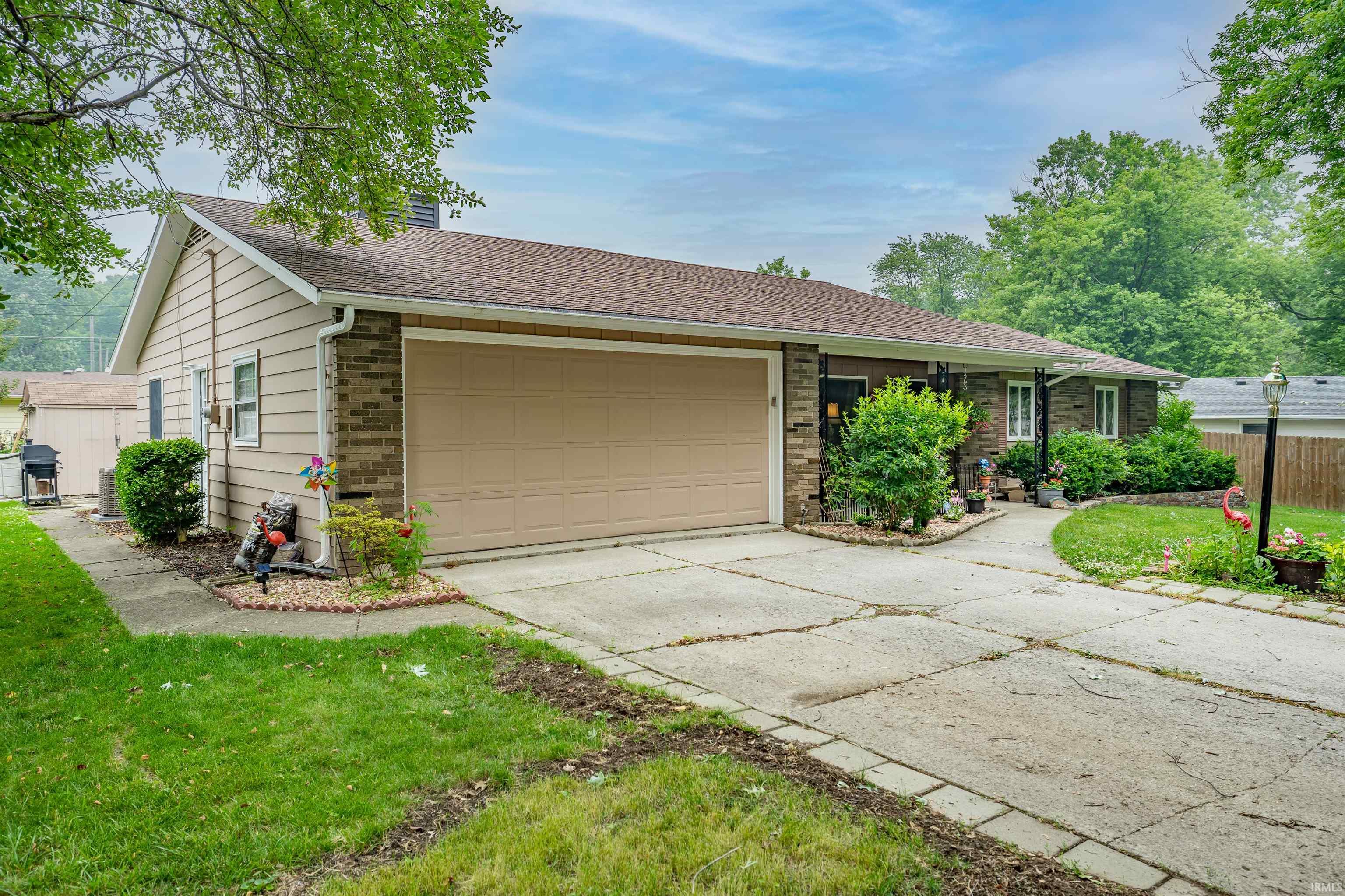 3702 Kirkfield