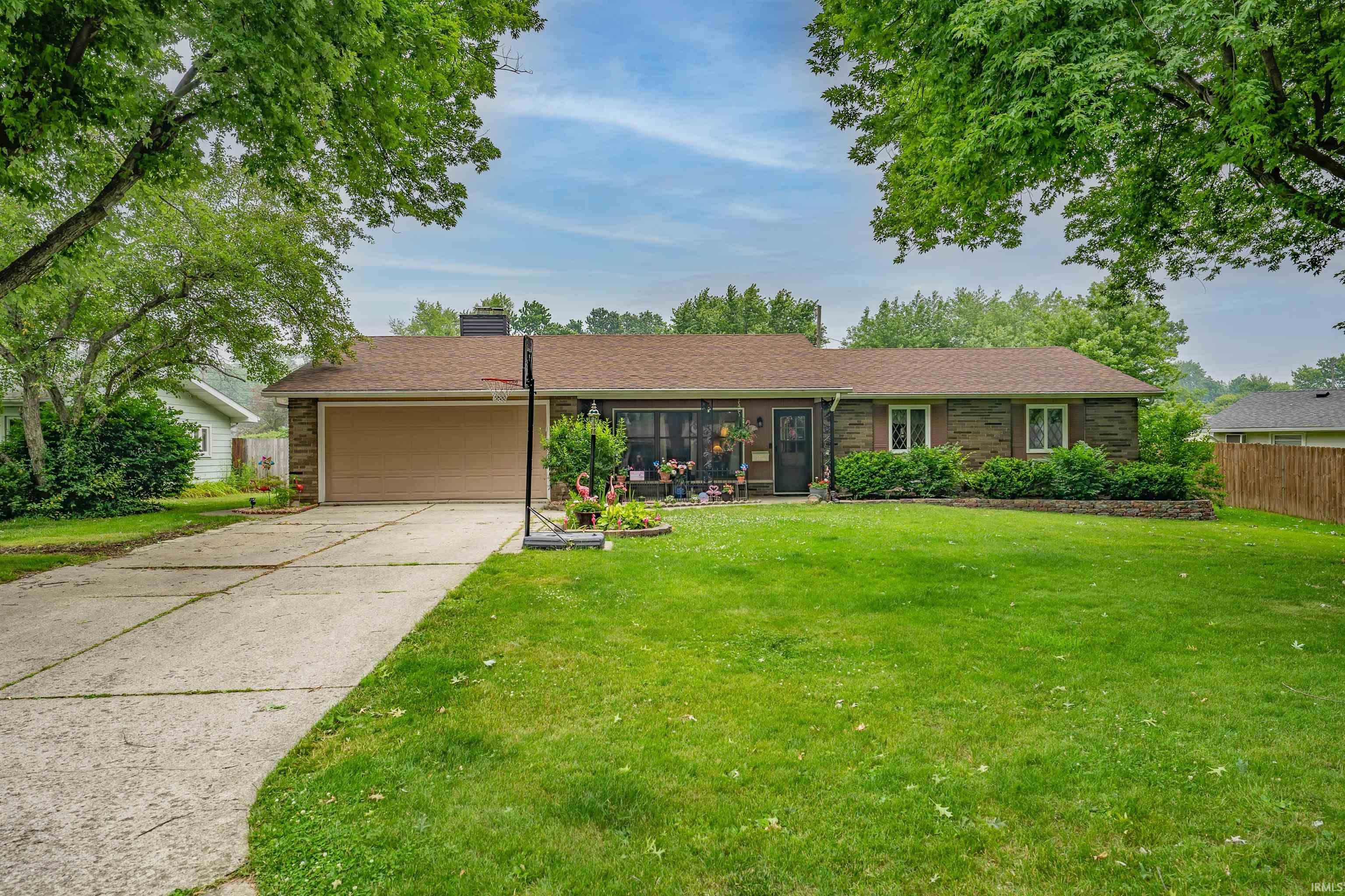 3702 Kirkfield