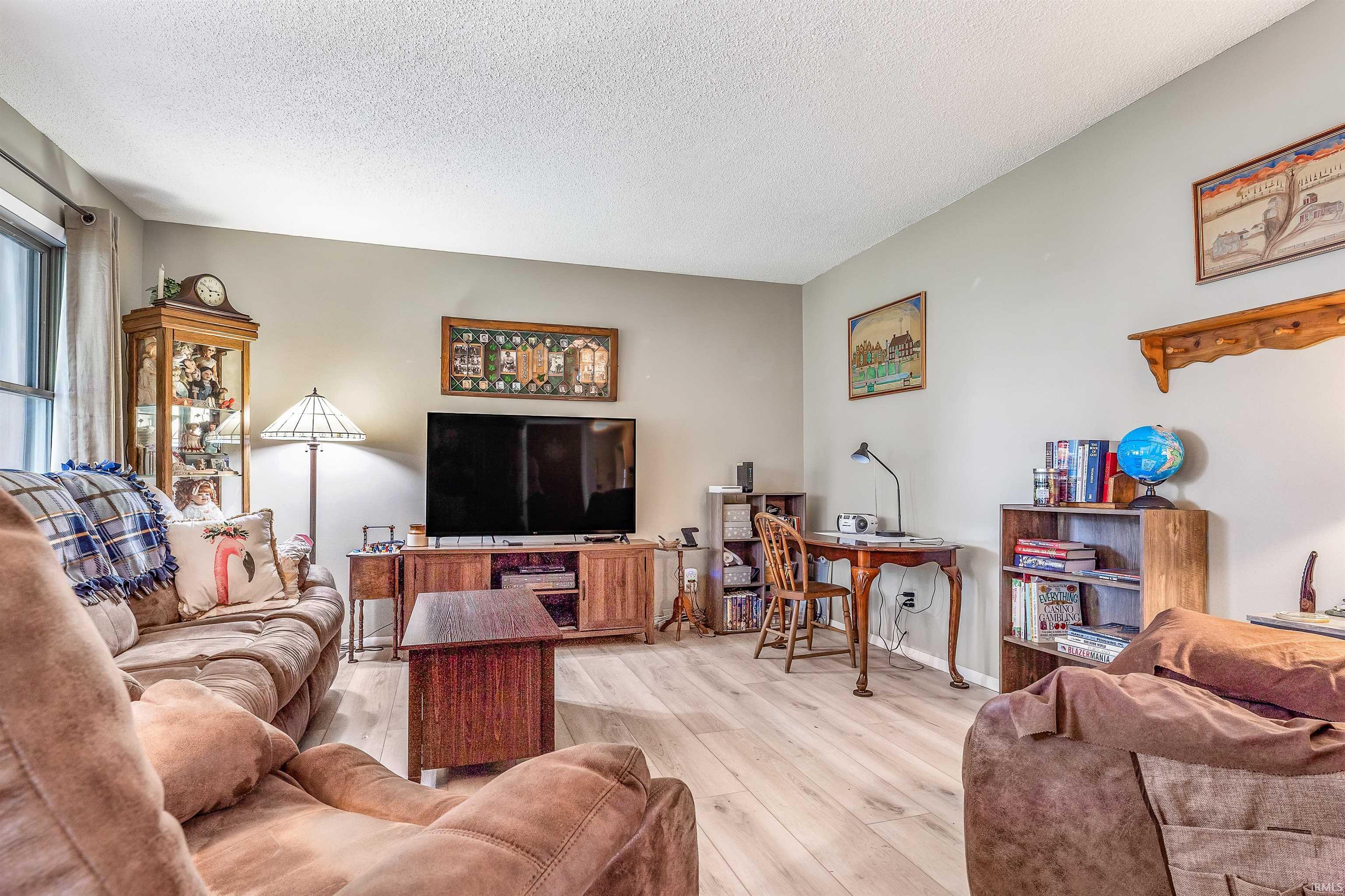 3702 Kirkfield