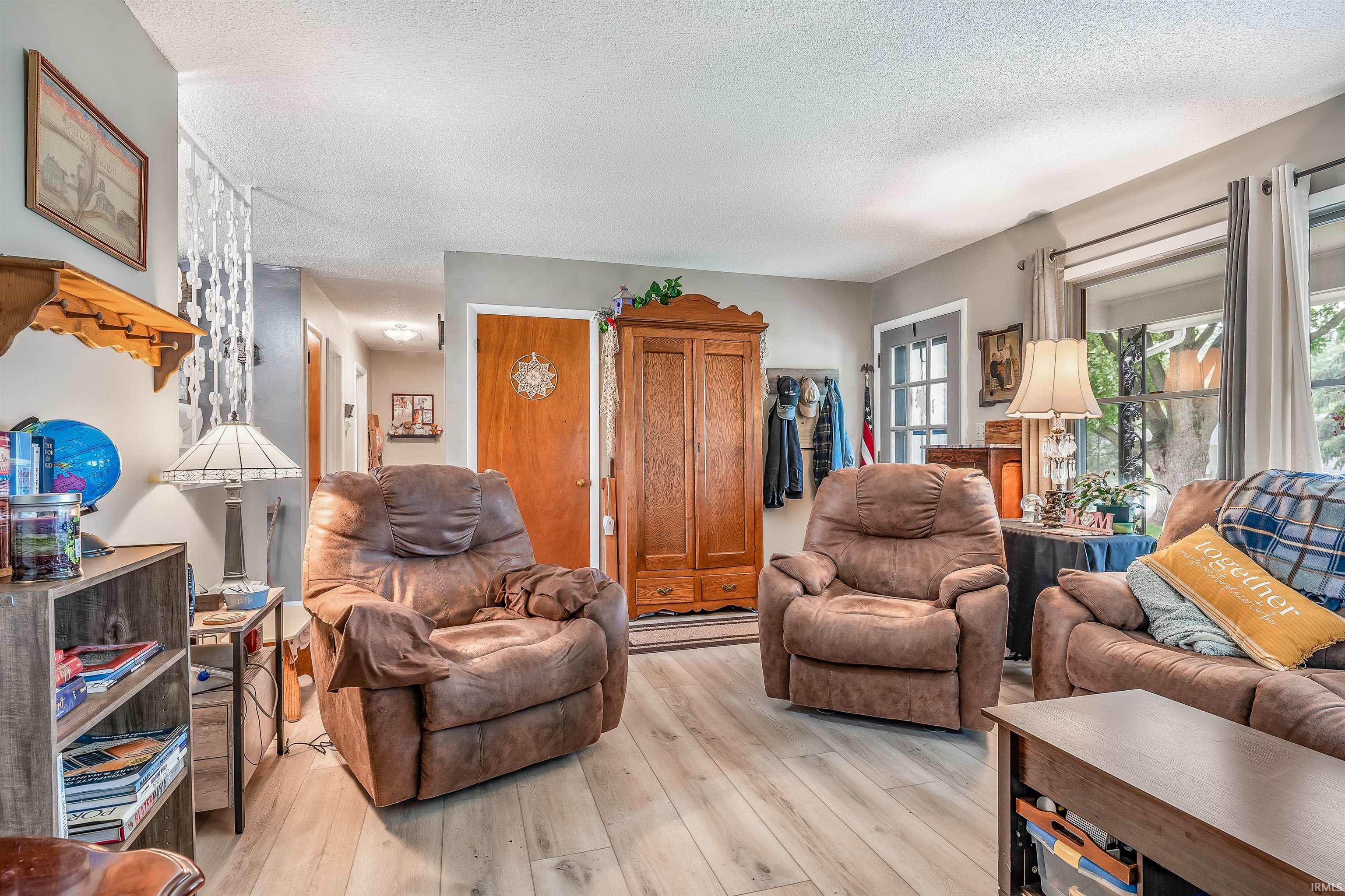 3702 Kirkfield