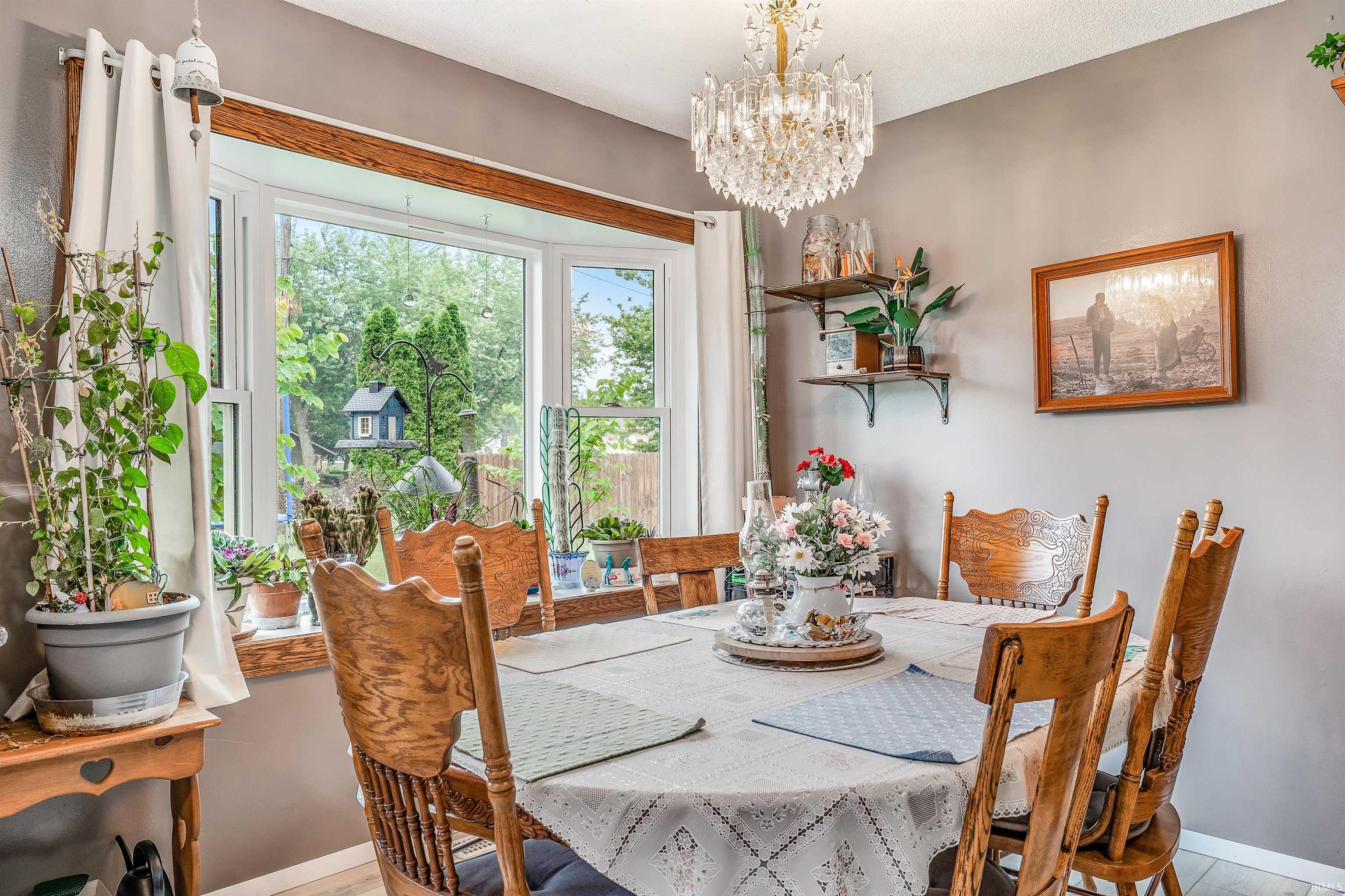 3702 Kirkfield