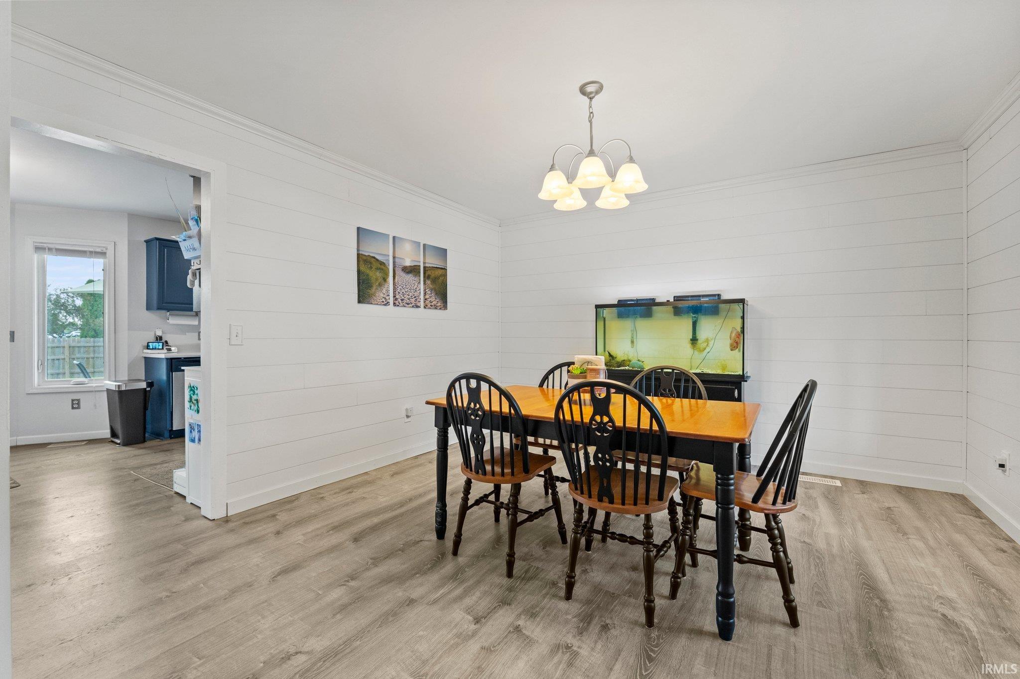 8633 Spring Forest