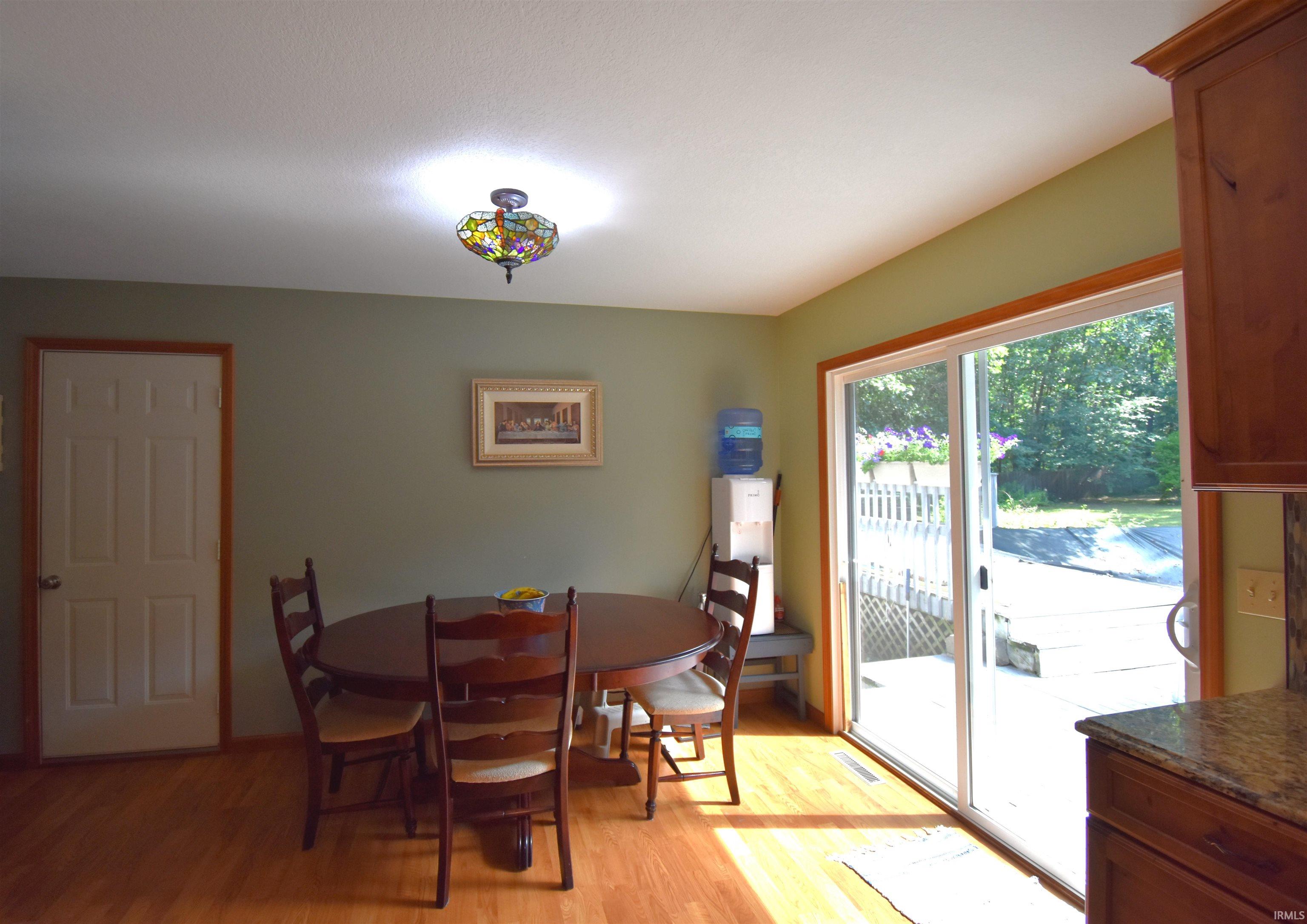 4676 250 West
