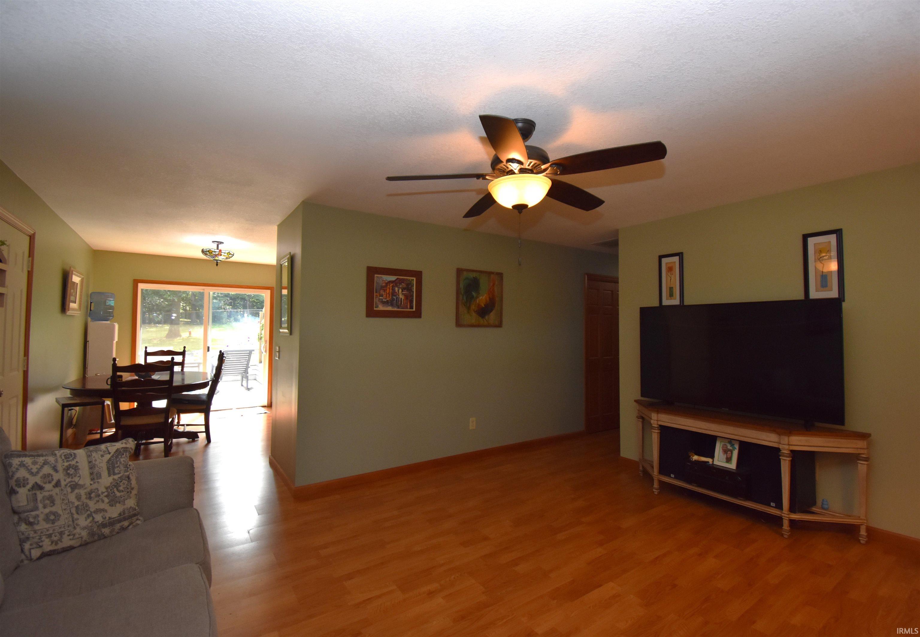 4676 250 West