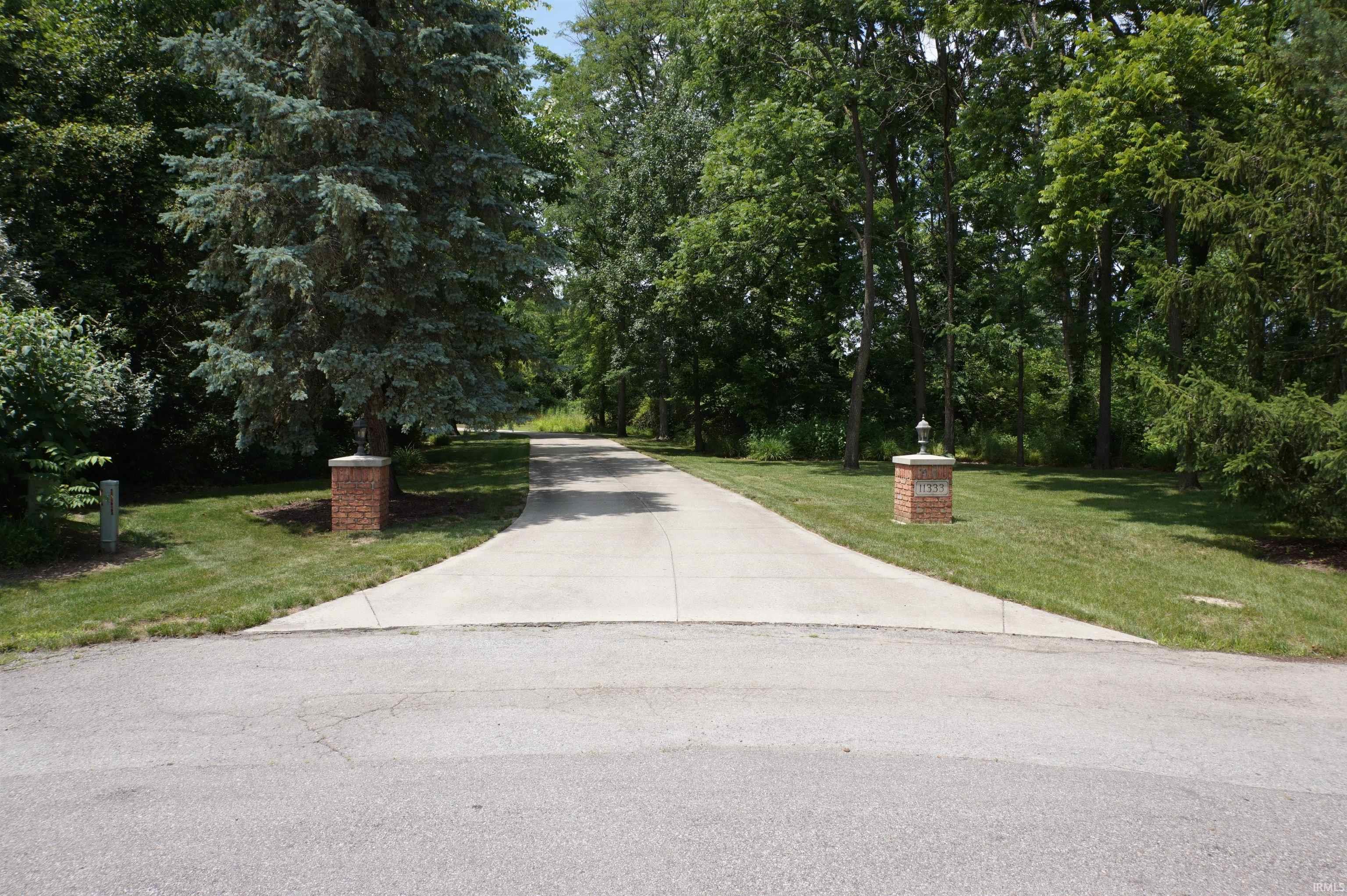 11333 Spring Pond