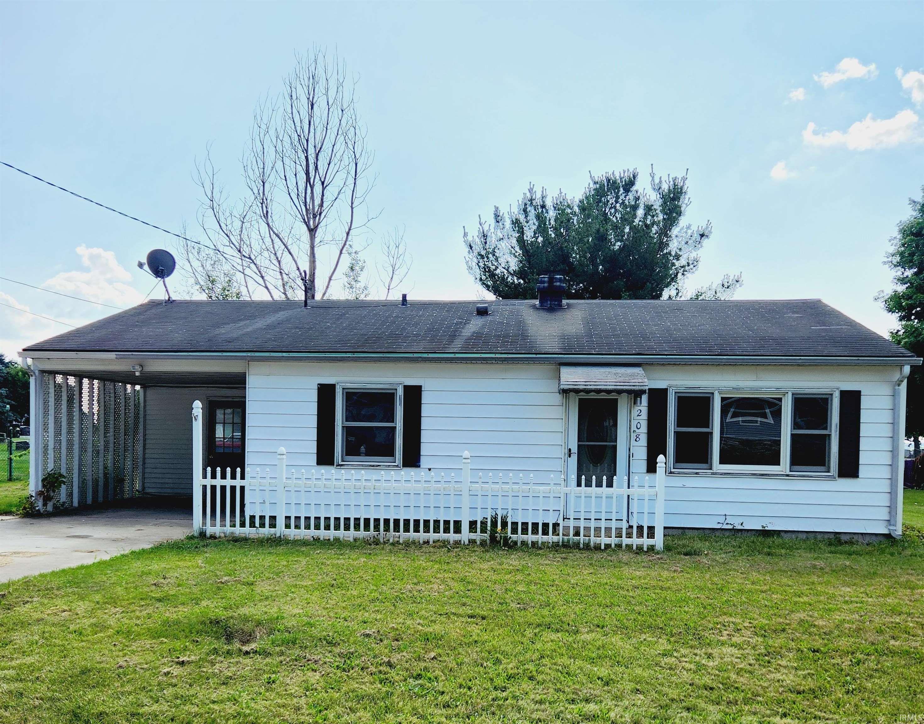 208 Rowland