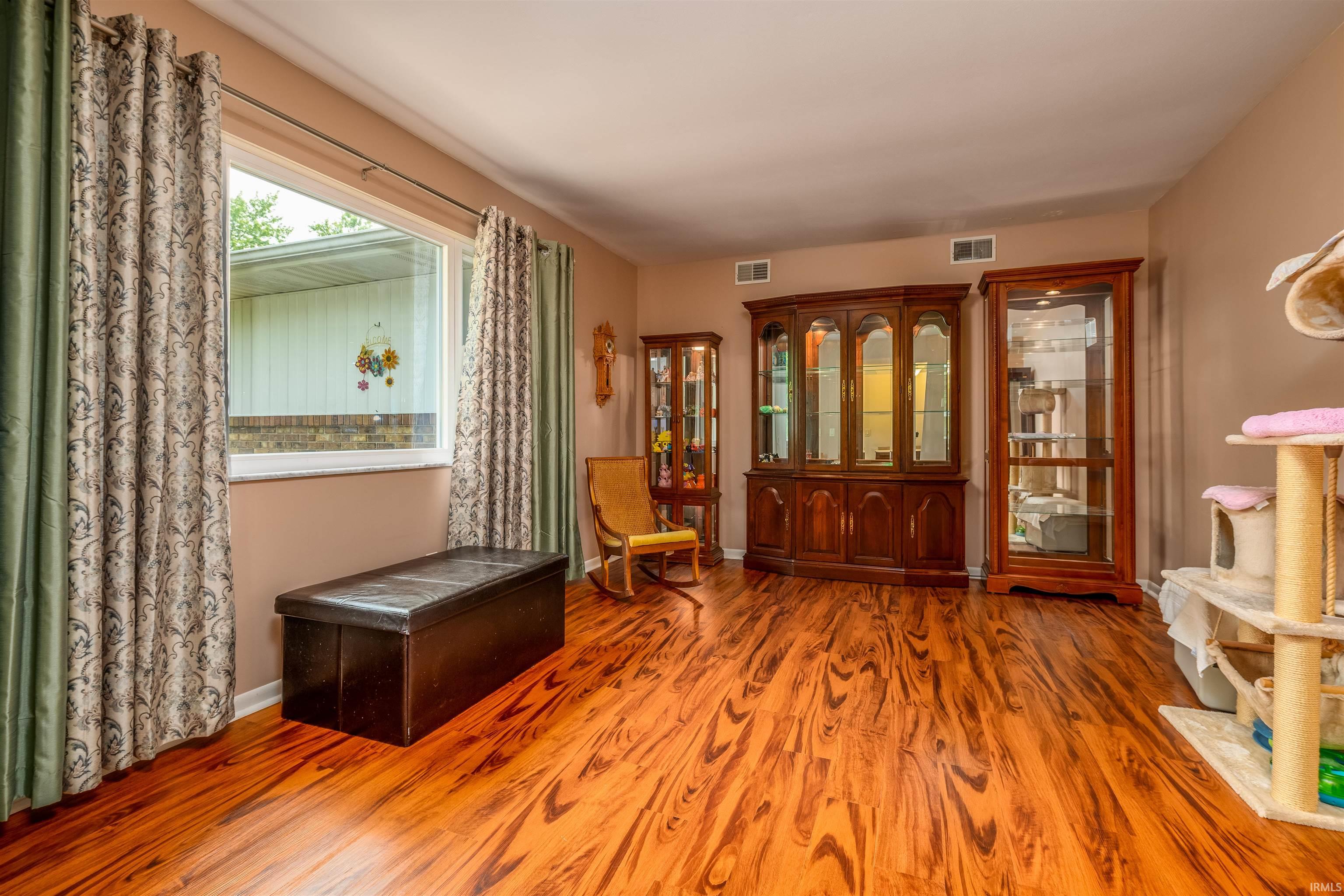 4615 Hartford