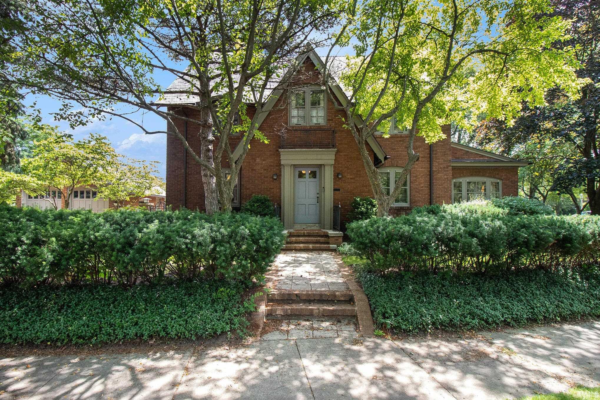 1501 Wayne