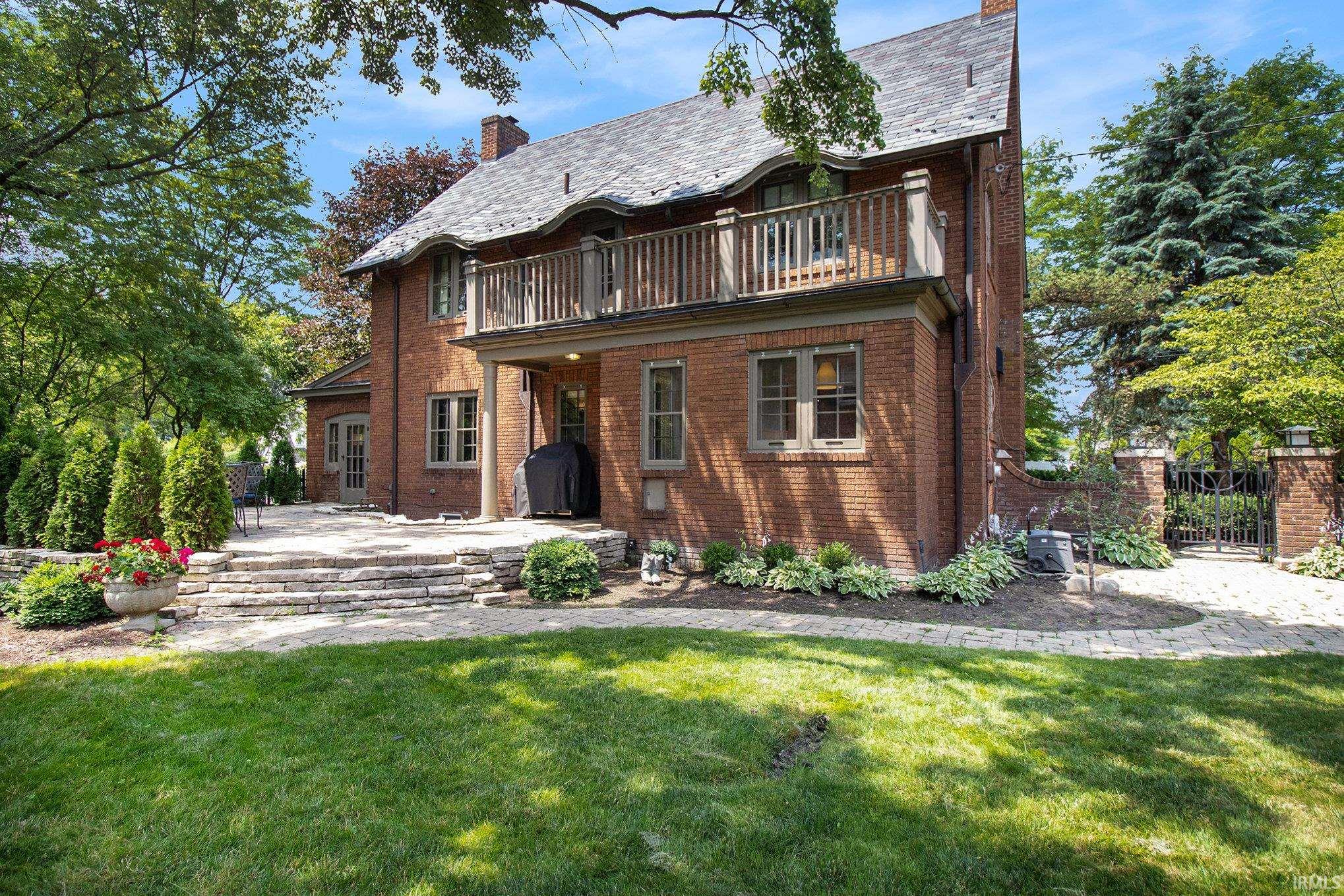 1501 Wayne