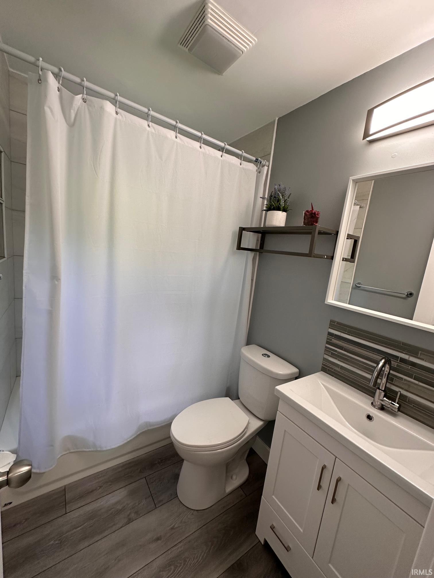 1329 Fremont