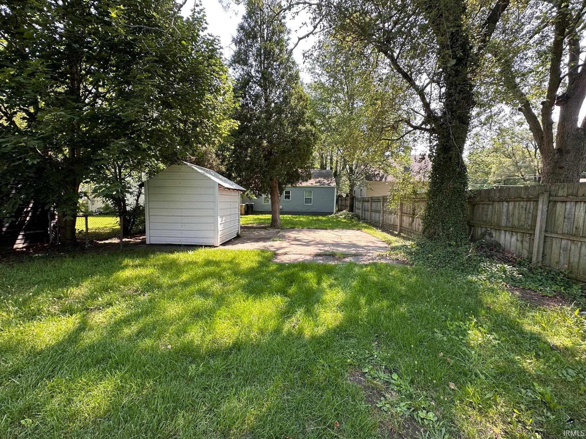1329 Fremont