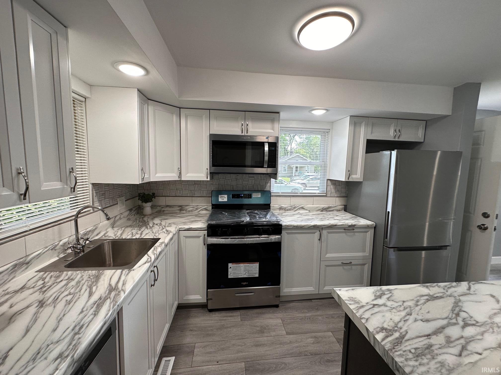 1329 Fremont