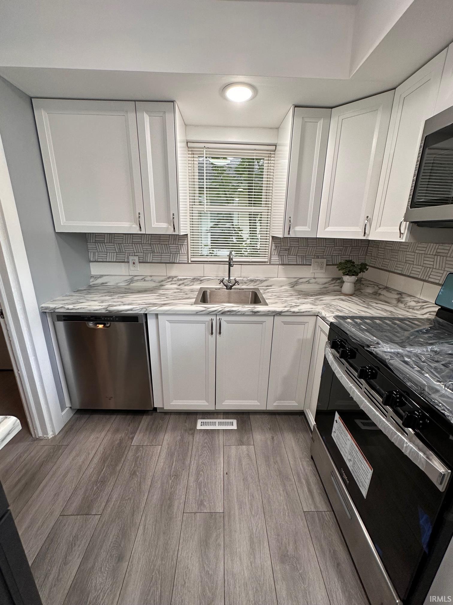 1329 Fremont