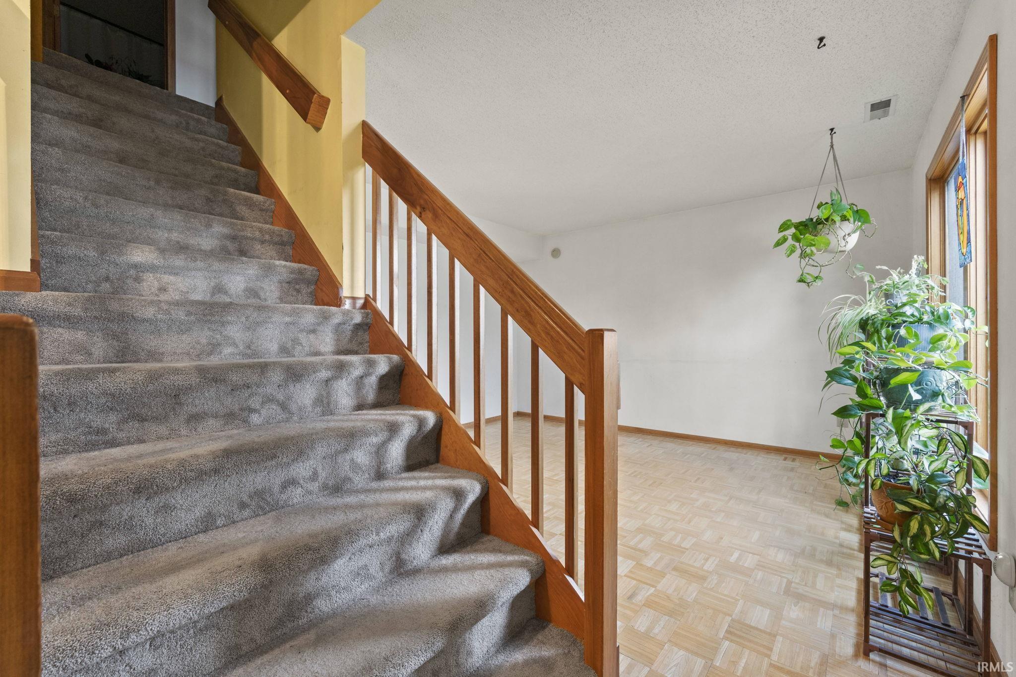 3611 Winding River