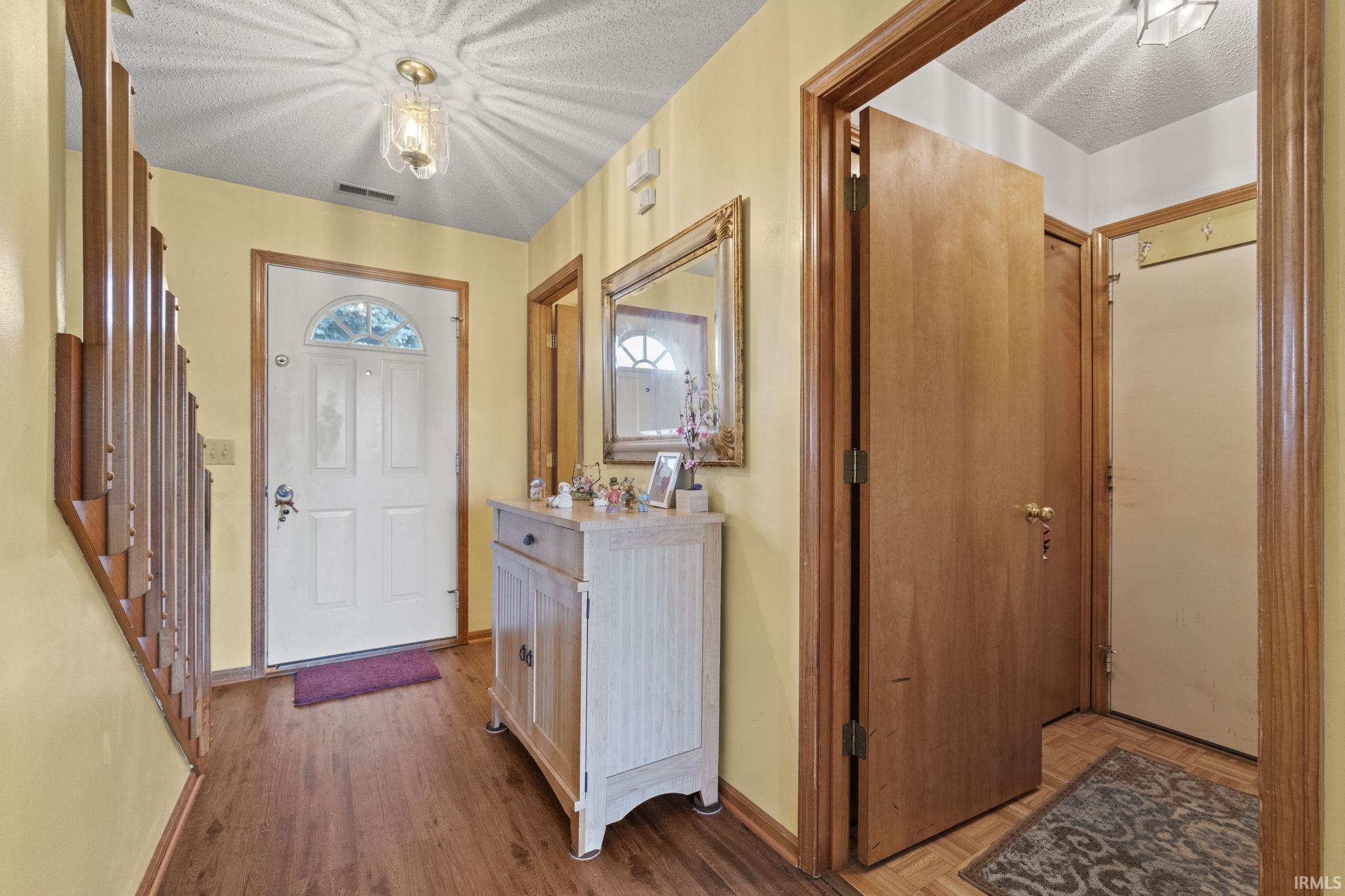 3611 Winding River