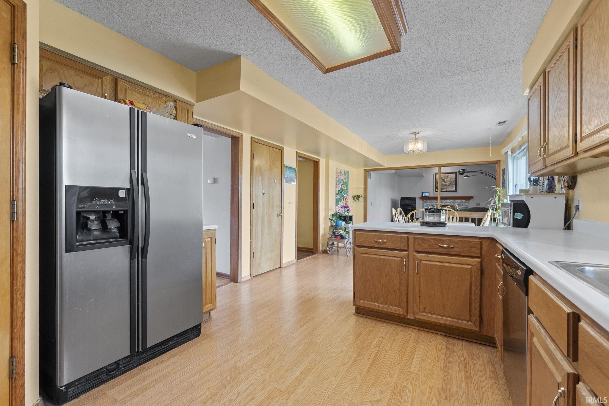 3611 Winding River