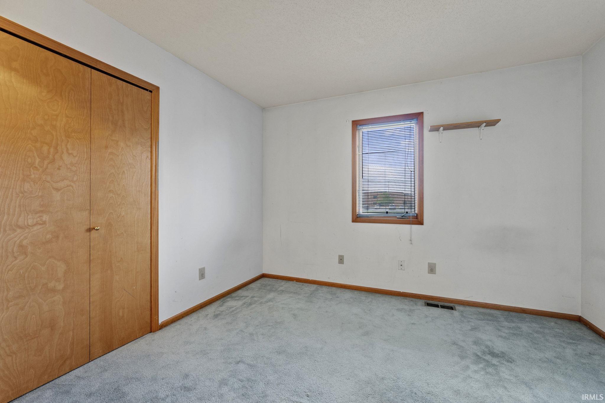 3611 Winding River