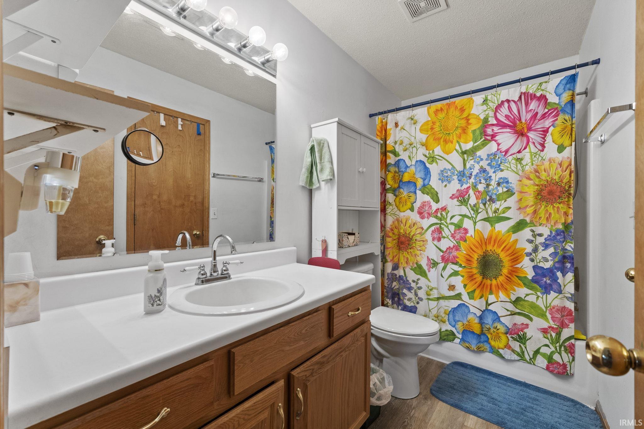 3611 Winding River