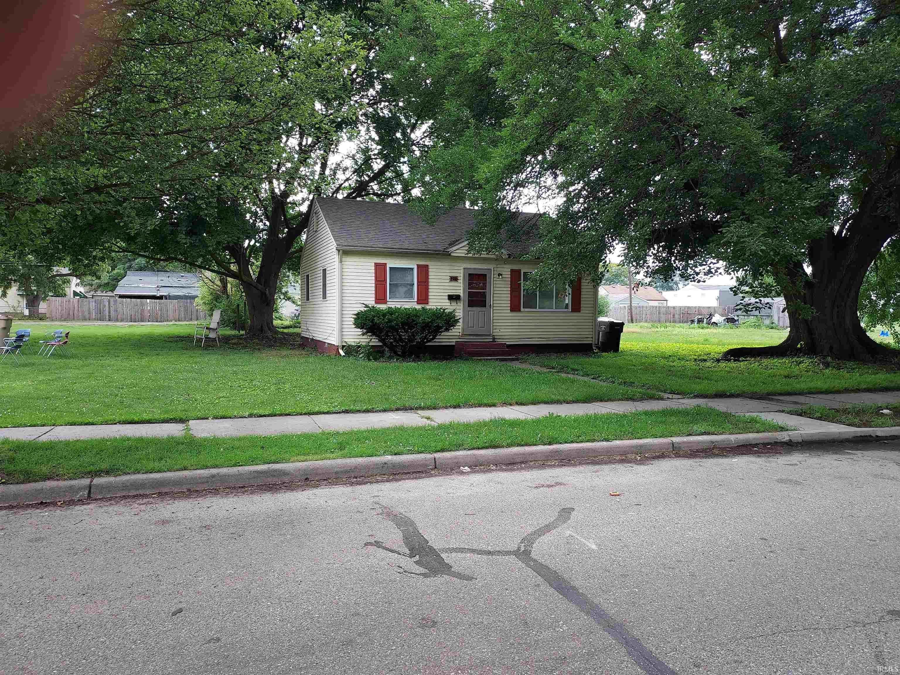 427 S. Kenmore