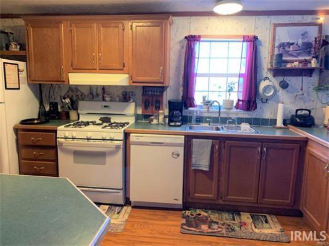 14414 Hickory