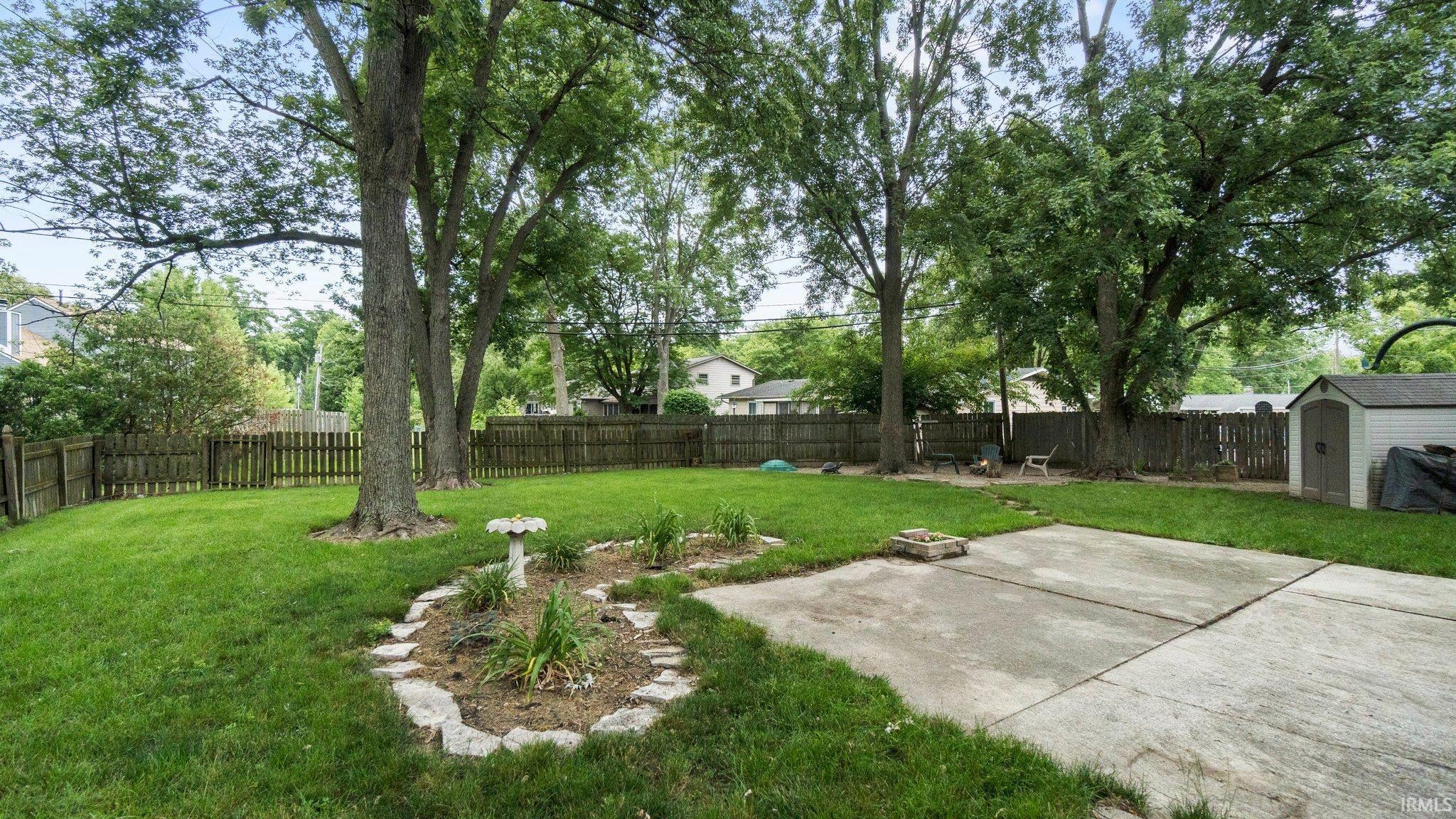 2316 Forest Valley
