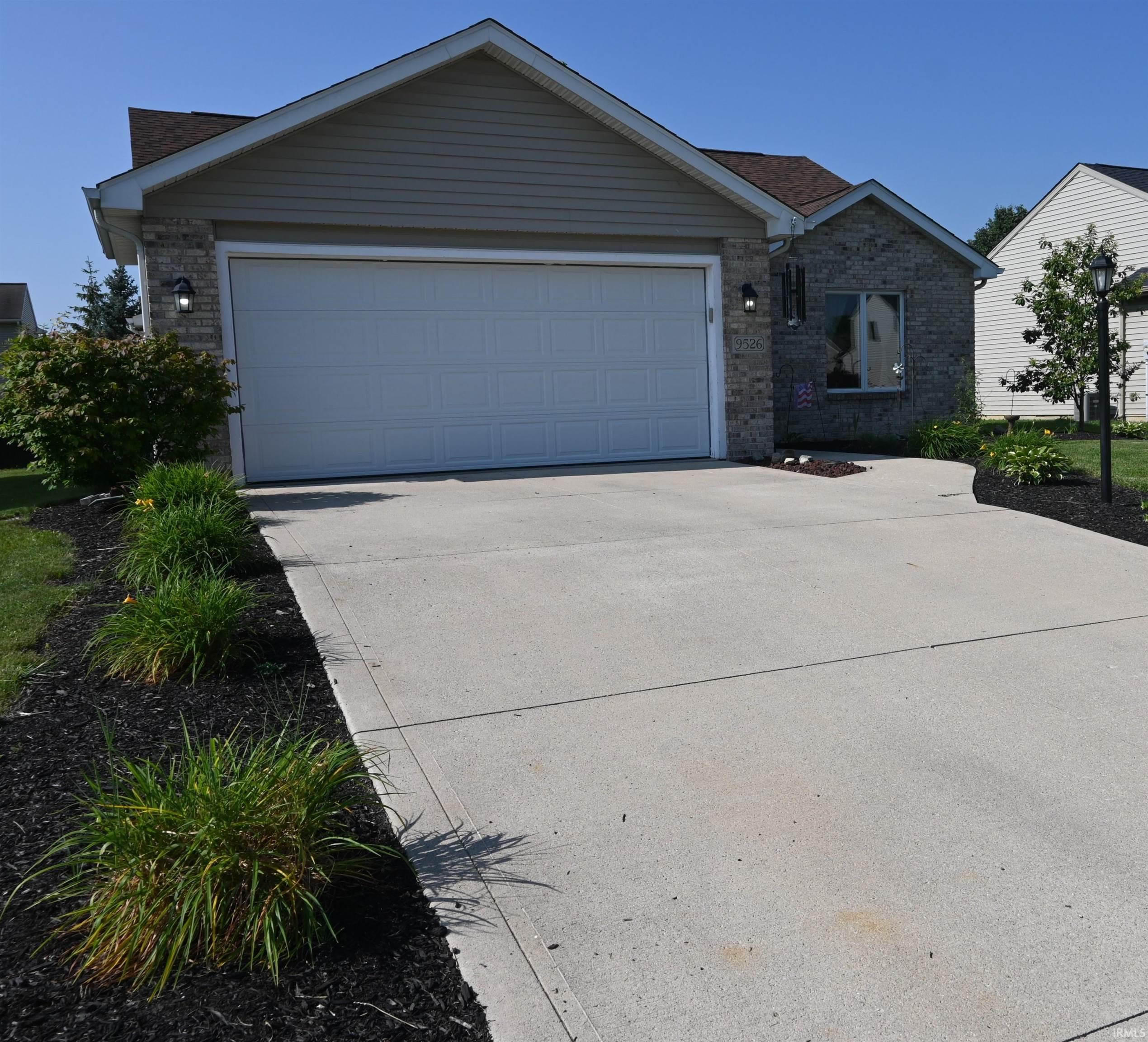 9526 Fenwick