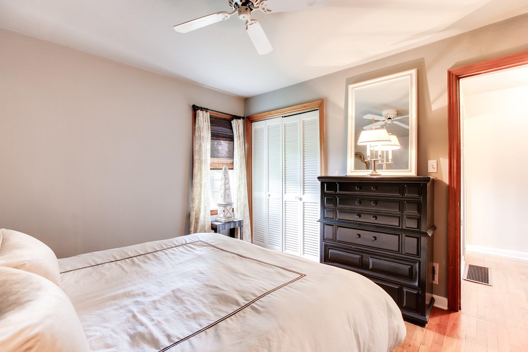 1419 Woodward