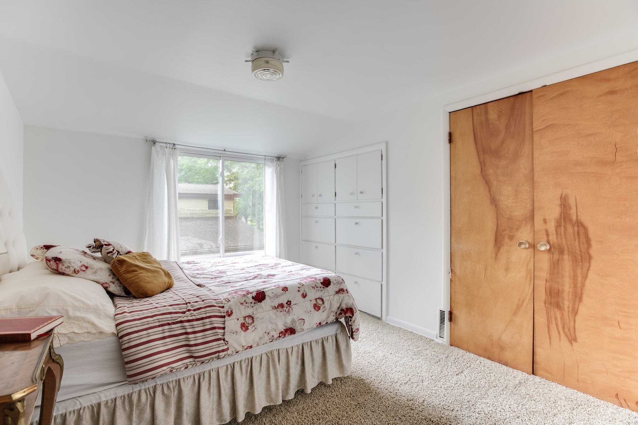 1419 Woodward