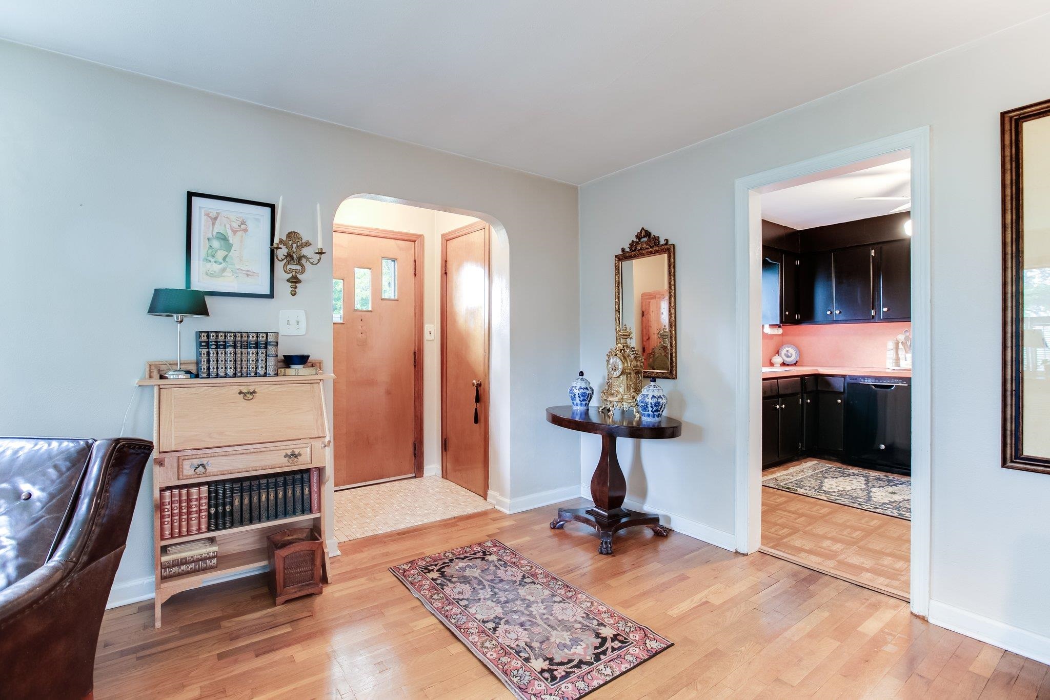1419 Woodward