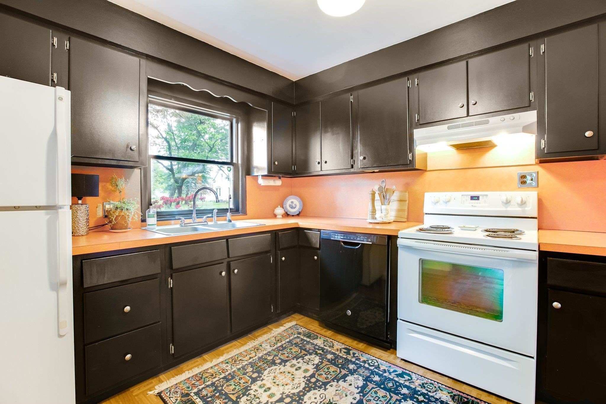 1419 Woodward