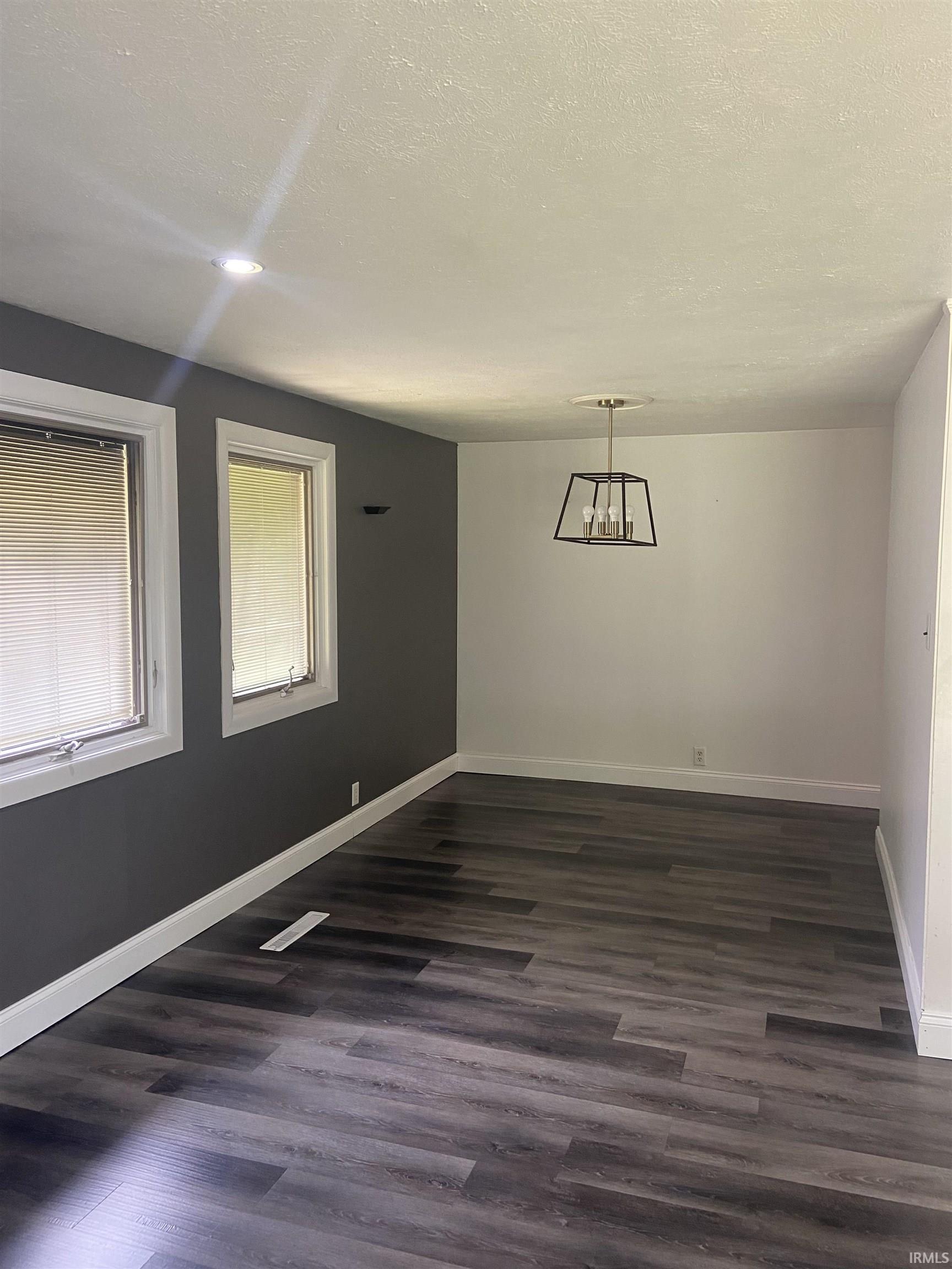 2903 Hilltop
